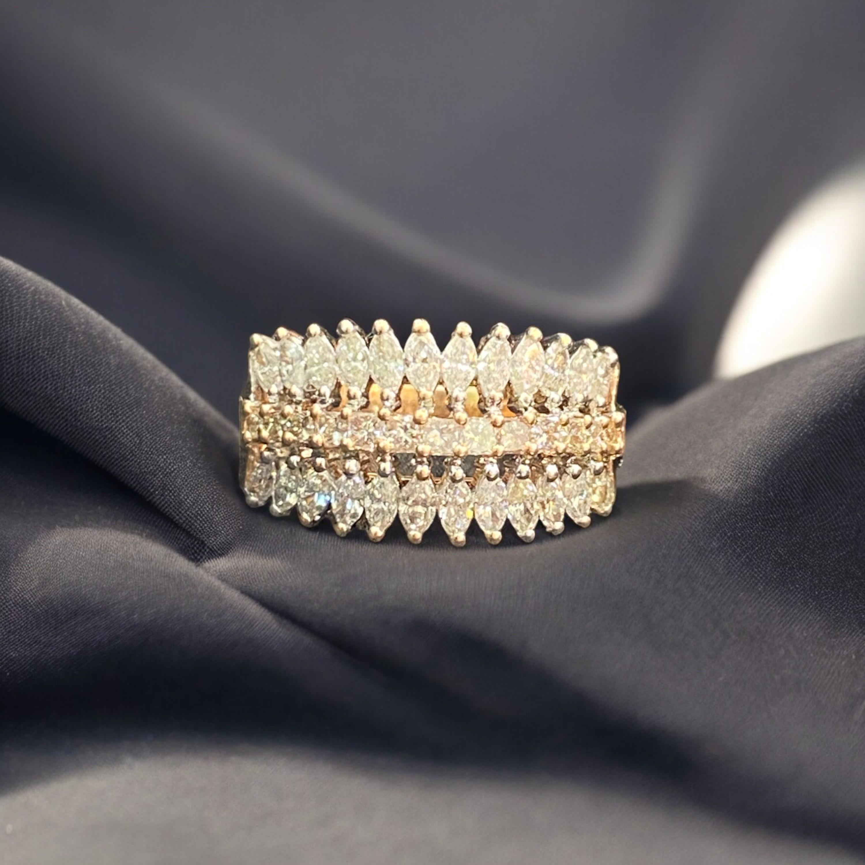 Taglio marquise Anello di fidanzamento con diamanti tondi e marquise da 1,58 carati F/VS1 in oro rosa 14K in vendita