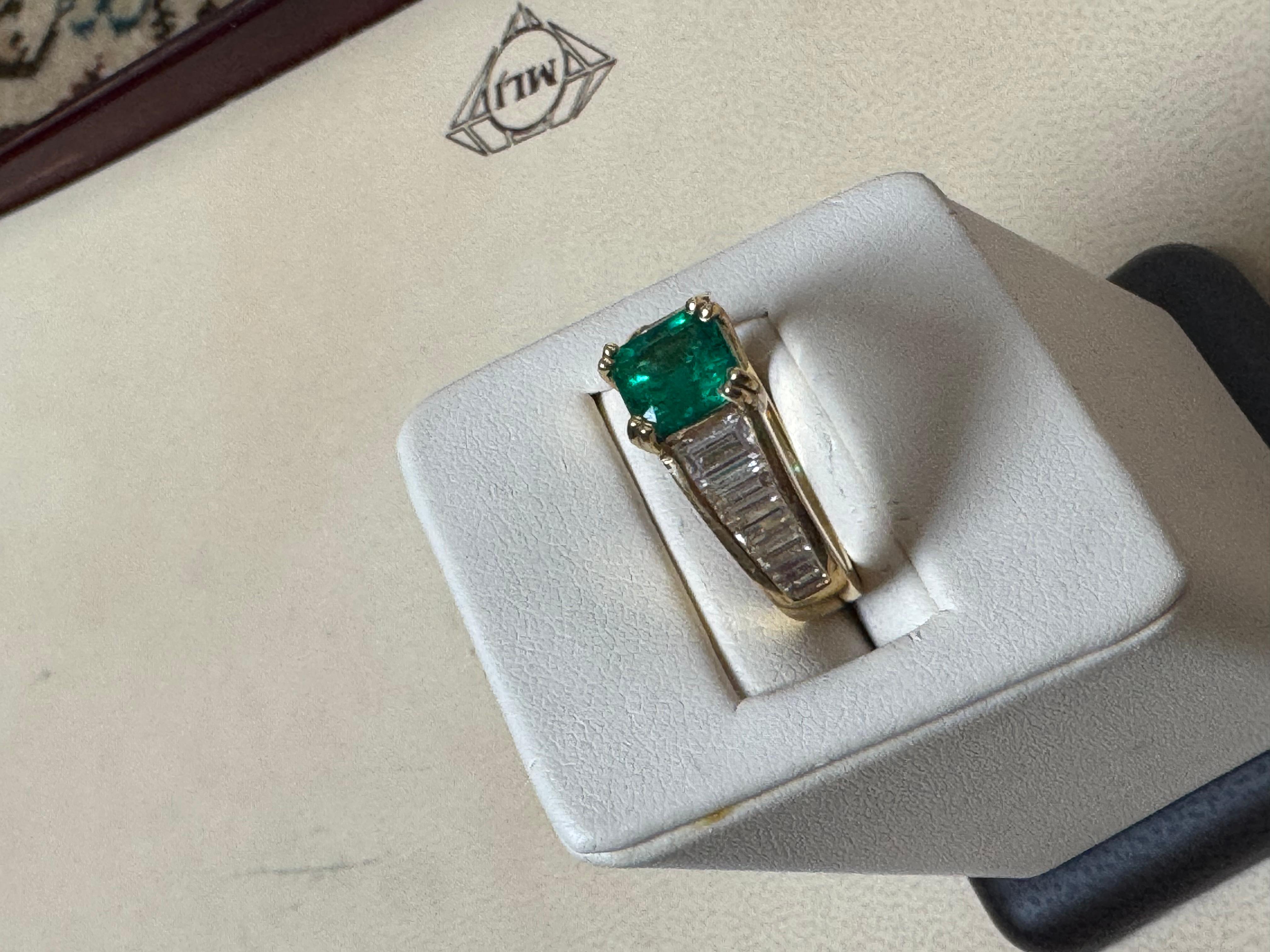 1.58 Ct Cushion Cut Colombian Emerald & 1.5 Ct Diamond Ring in 18K Yellow Gold For Sale 6