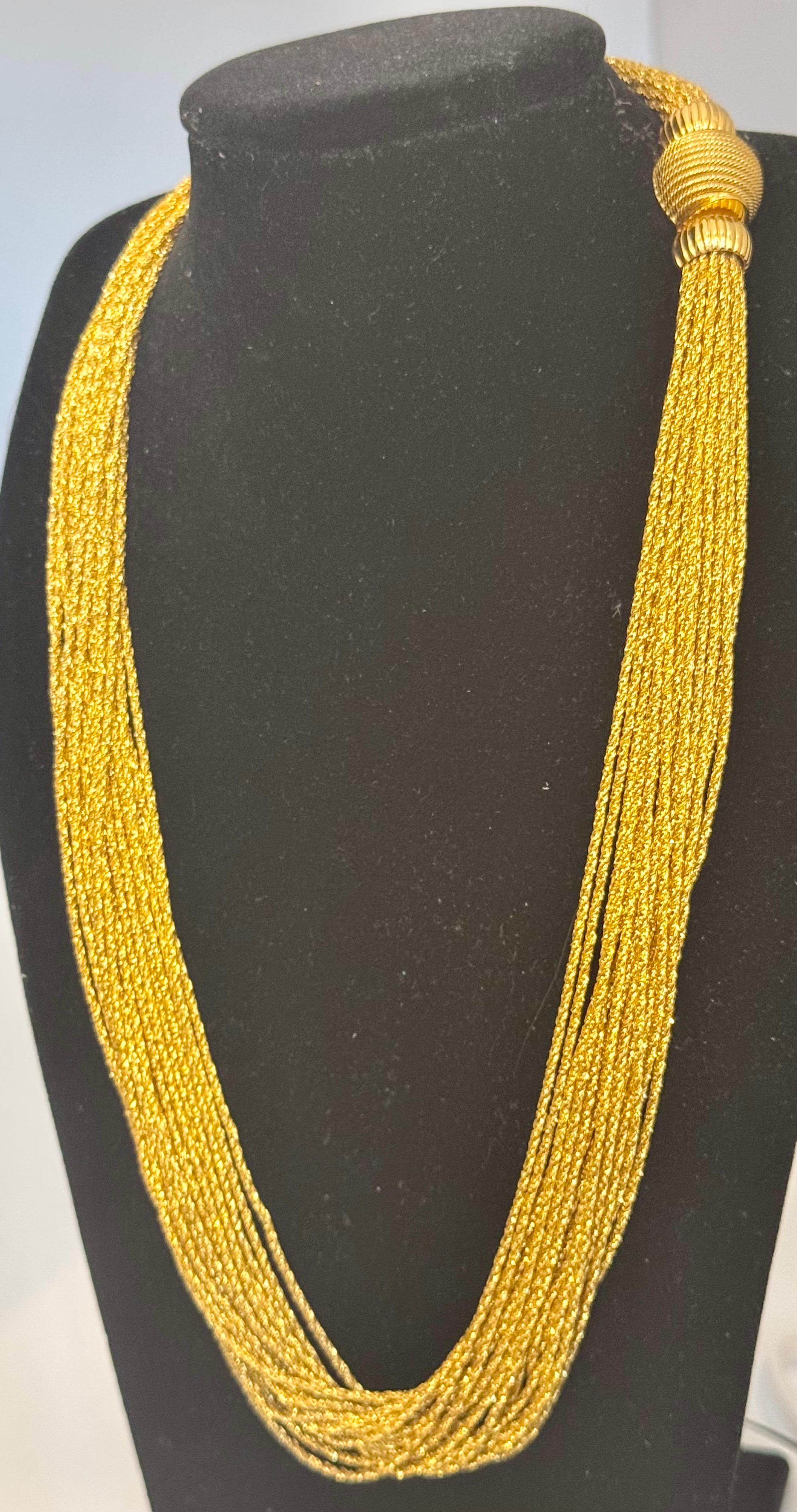 158 Gm of 18 Karat Gold With 18 Strand 24 