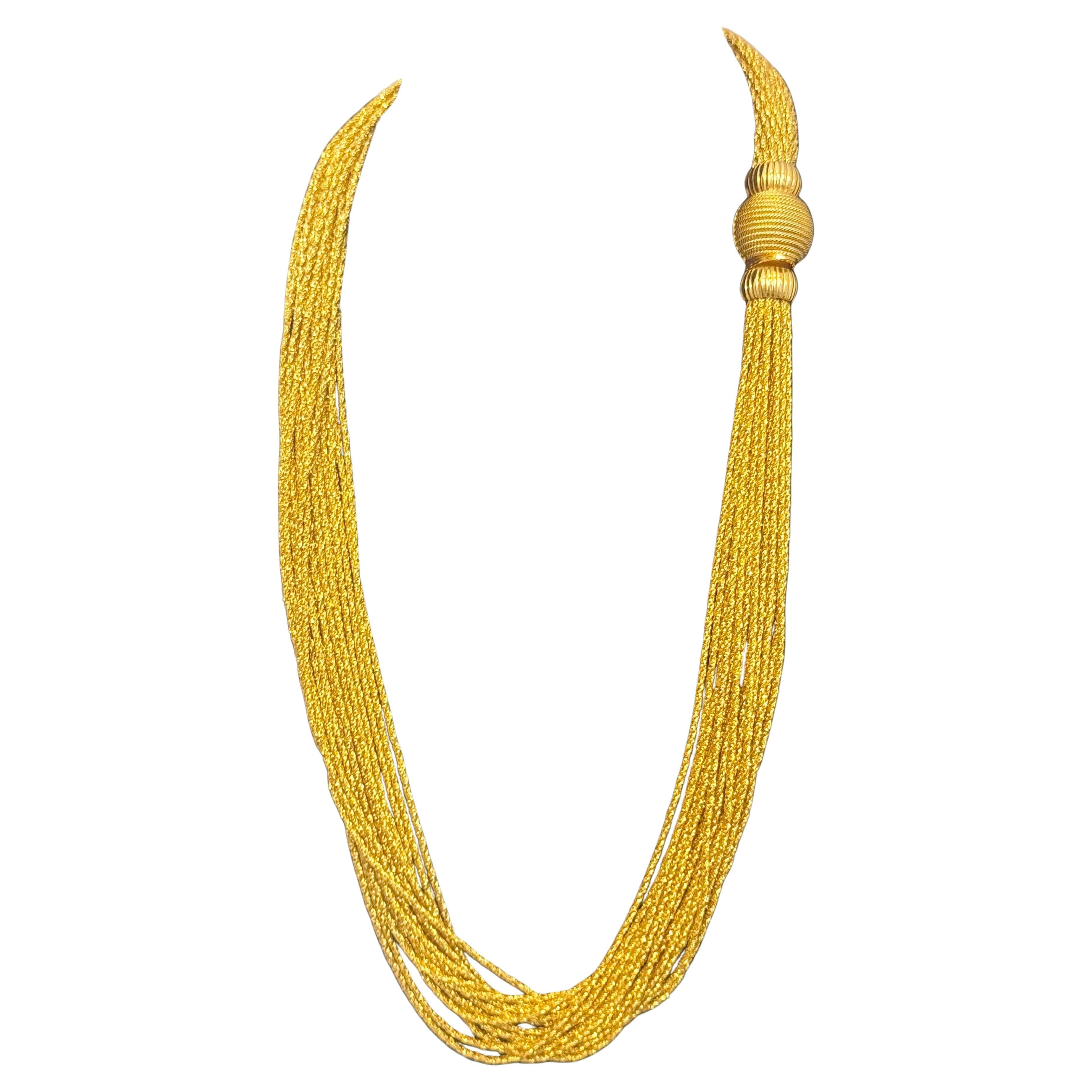 158 Gm of 18 Karat Gold With 18 Strand 24 " Long Lariat & Heavy Clasp Necklace For Sale