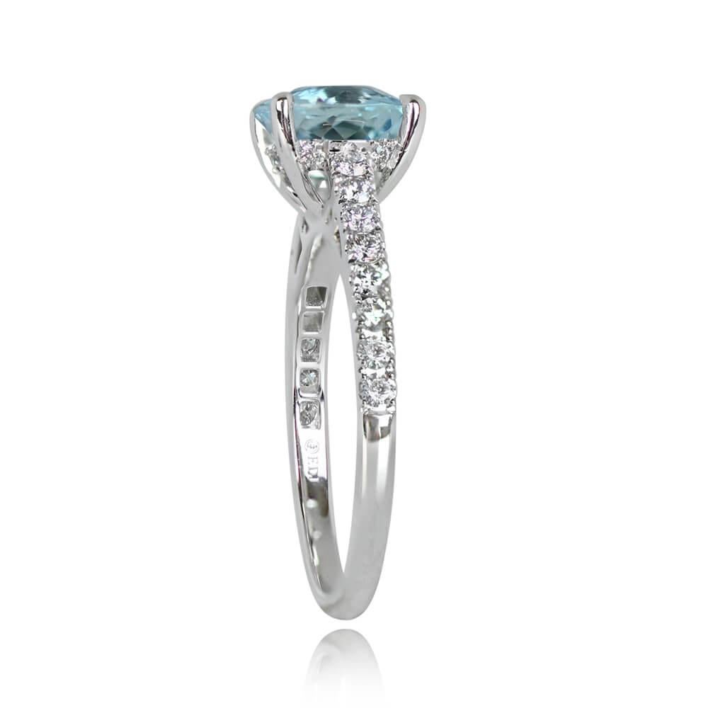Art Deco 1.58 Round Cut Aquamarine Solitaire Engagement Ring, Platinum For Sale