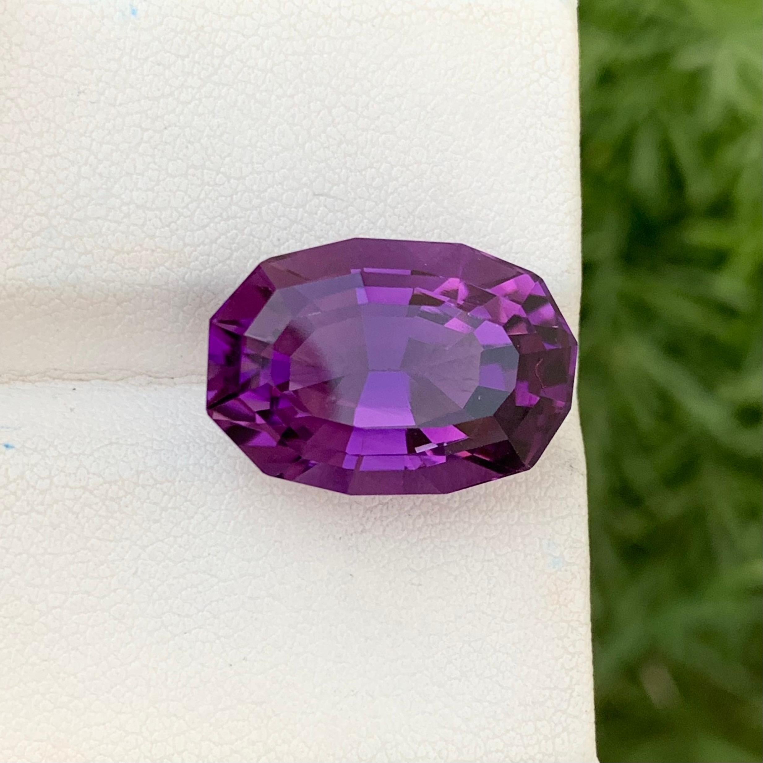 Art Nouveau 15.80 Carats Natural Loose Dark Purple Amethyst Gem Dodecagon Fancy Shape For Sale