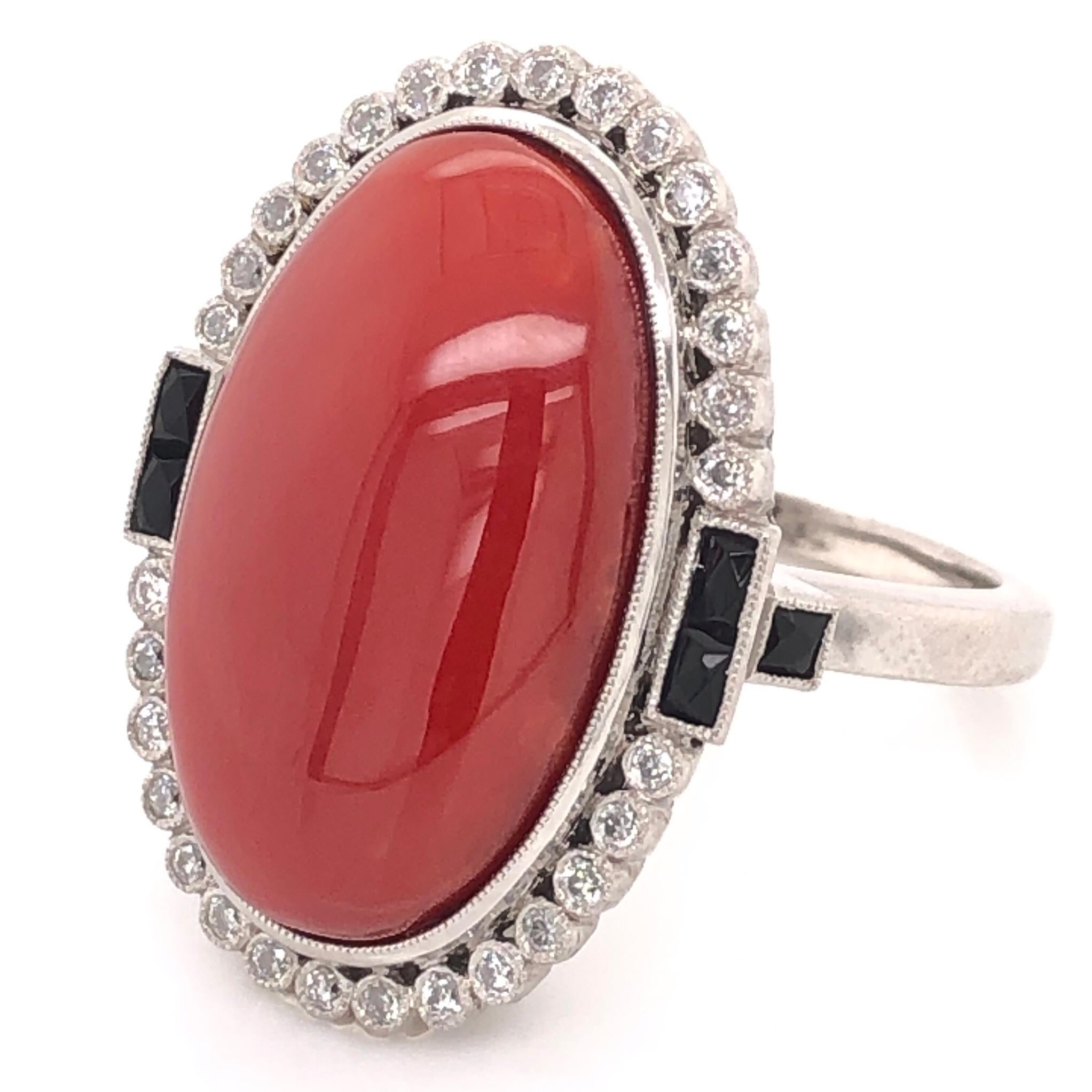 15.81 Carat Deep Red Coral Onyx Art Deco Style Platinum Ring Estate Fine Jewelry In Excellent Condition In Montreal, QC