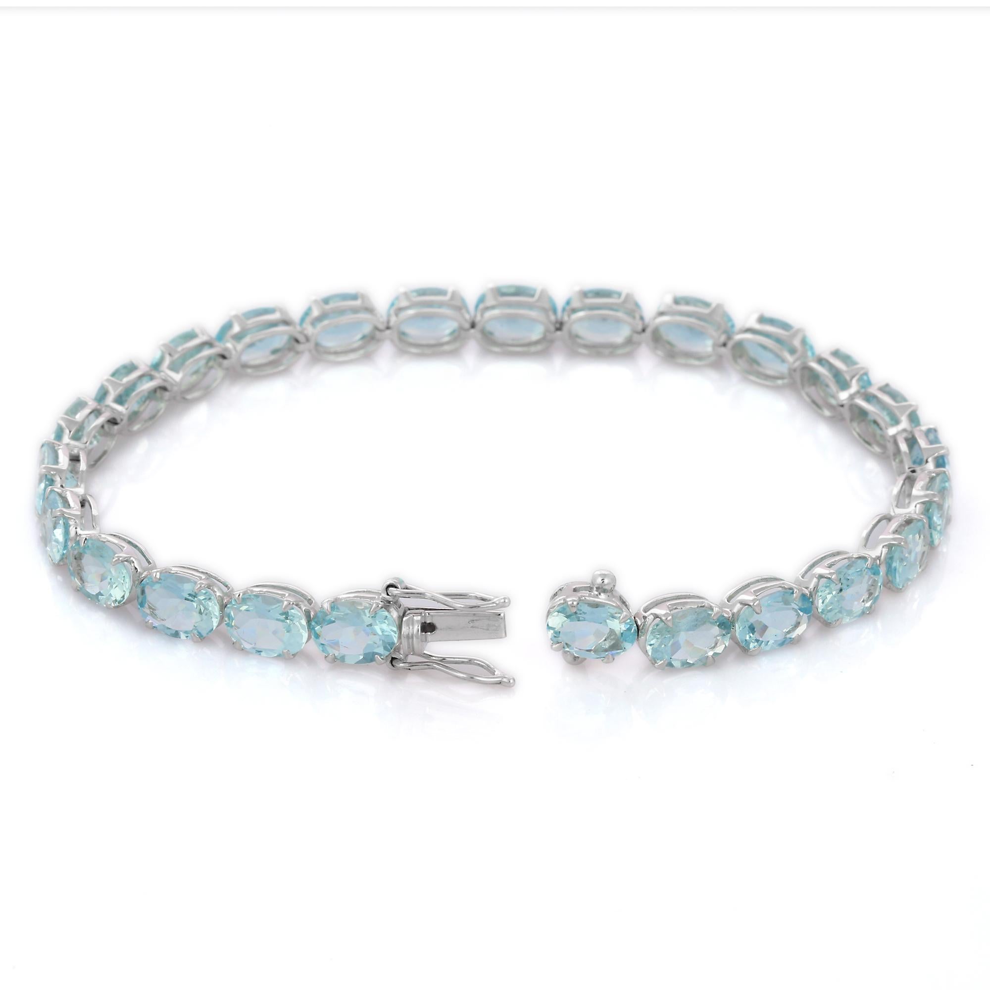 Oval Cut 15.83 Ct Aquamarine Tennis Bracelet in 18k Solid White Gold, Grandma Gift For Sale