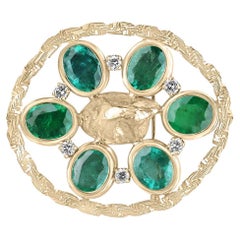 Broche de esmeralda ovalada natural y diamante redondo de 14 quilates y 15,84 qt Conjunto de bisel verde medio