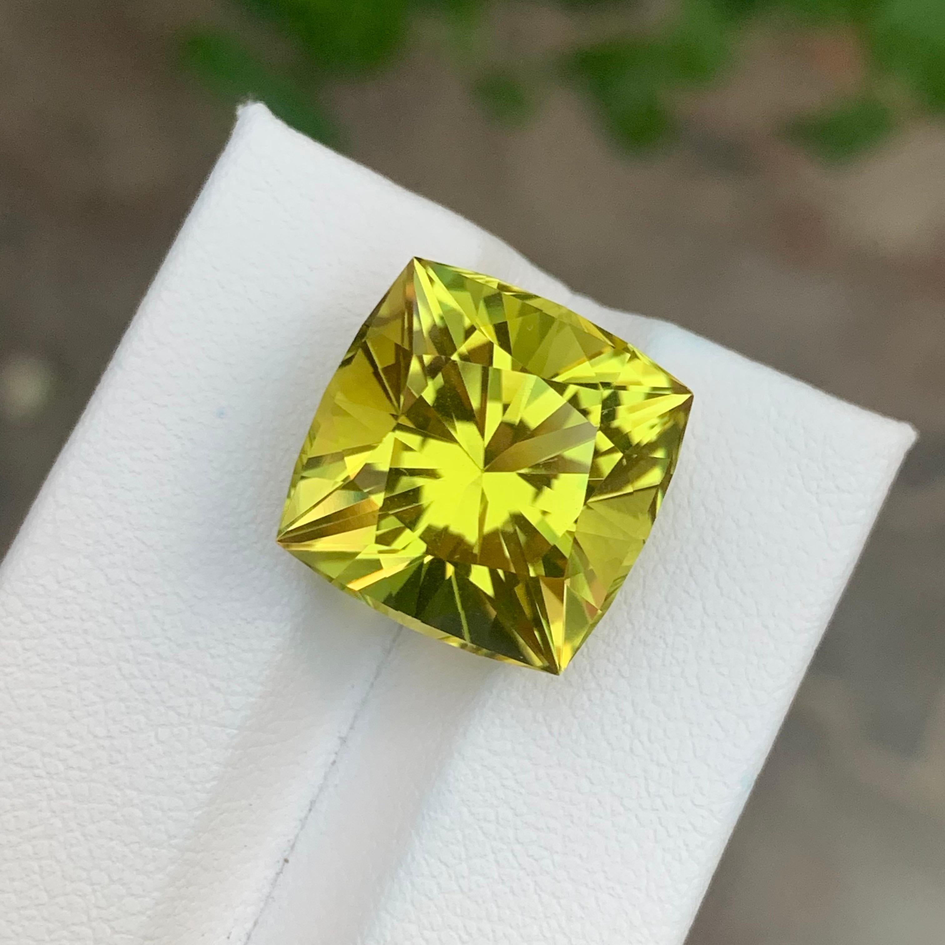 15.85 Carat Natural Loose Green Gold Lemon Quartz Square Shape Gemstone For Sale 5