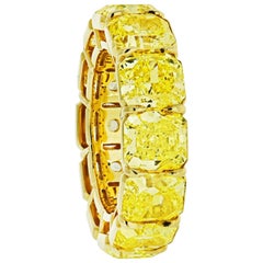 15.87 Karat 18 Karat Gold Fancy Yellow Radiant Cut Diamant Eternity Band