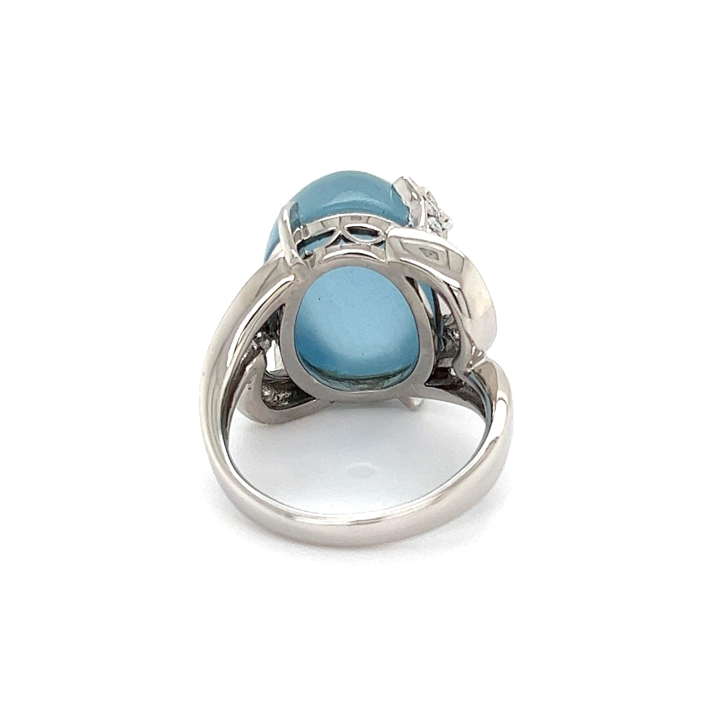 Women's or Men's 15.87 Carat Cabochon Aquamarine and Diamond Platinum Ring Estate Fine Jewelry For Sale