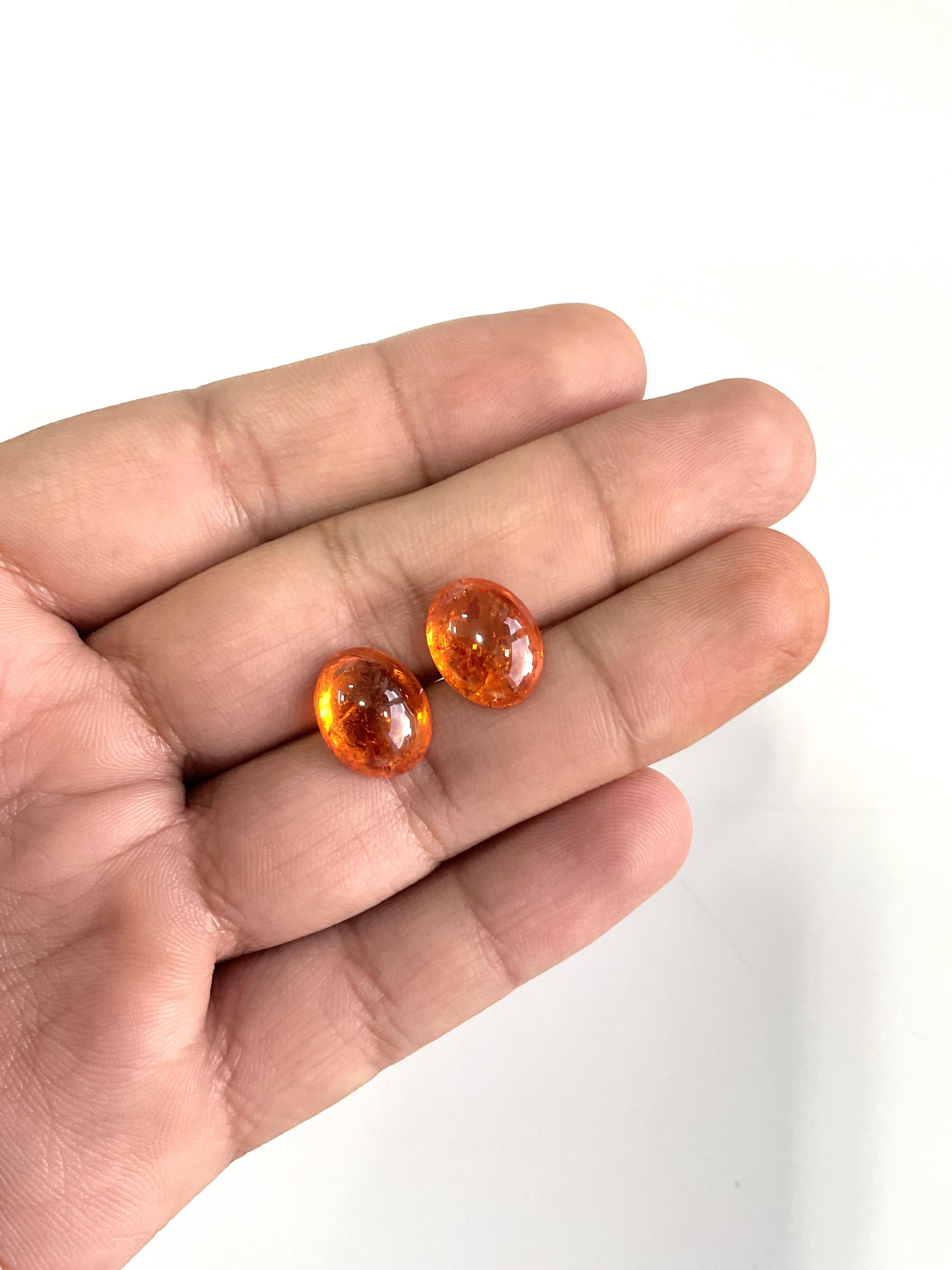 15,87 Carati di Granato Fanta Spessartite Cabochon ovale di qualità superiore Nature in vendita 1