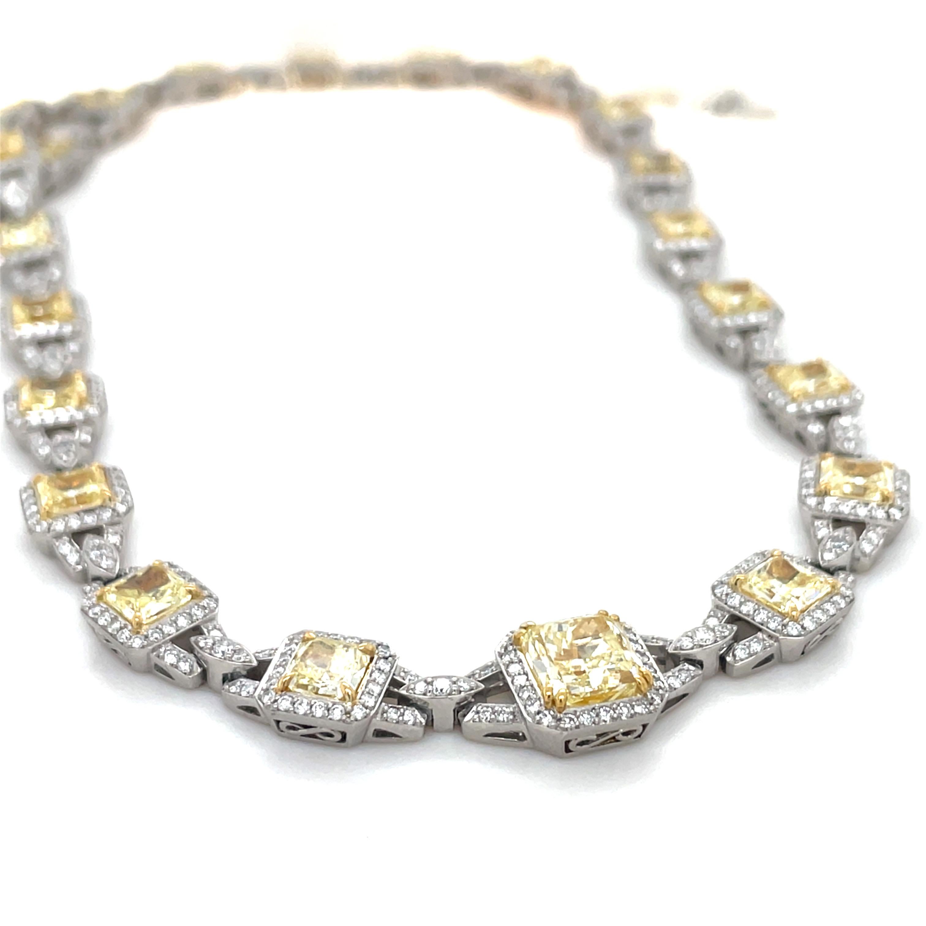 15.88 Carats Natural Yellow Diamond and Diamond Necklace In Excellent Condition For Sale In Chicago, IL