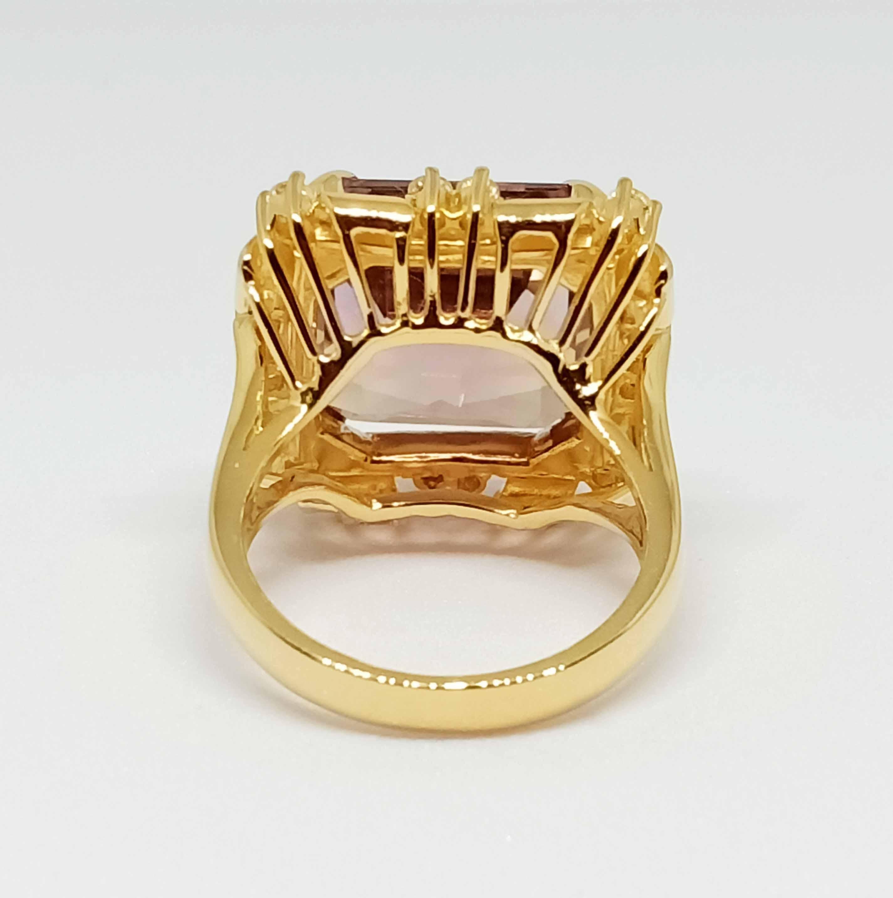 Donna 15,89cts. Anello di ametrina in argento sterling con placcatura in oro 18 carati. in vendita