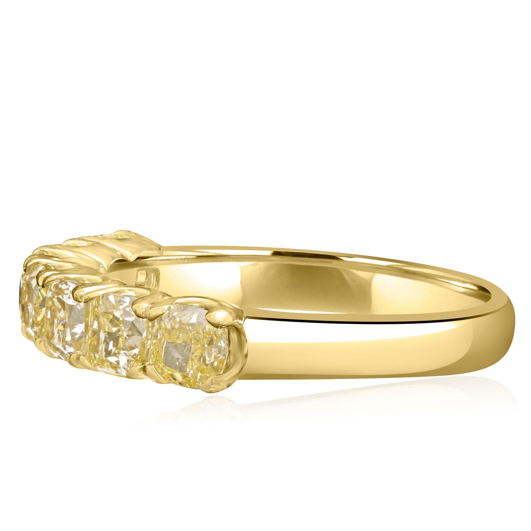 1.58Ct Fancy Yellow Cushion Cut Diamond Wedding Anniversary Band 18K Yellow Gold For Sale 7