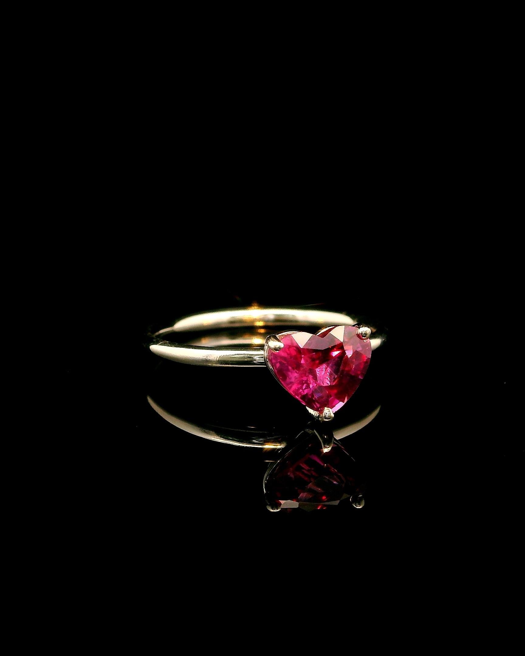 1,58 Karat unerhitzter Mosambik-Rubin - SUPER RED COLOR! GRS-zertifiziert. im Zustand „Neu“ im Angebot in Ramat Gan, IL