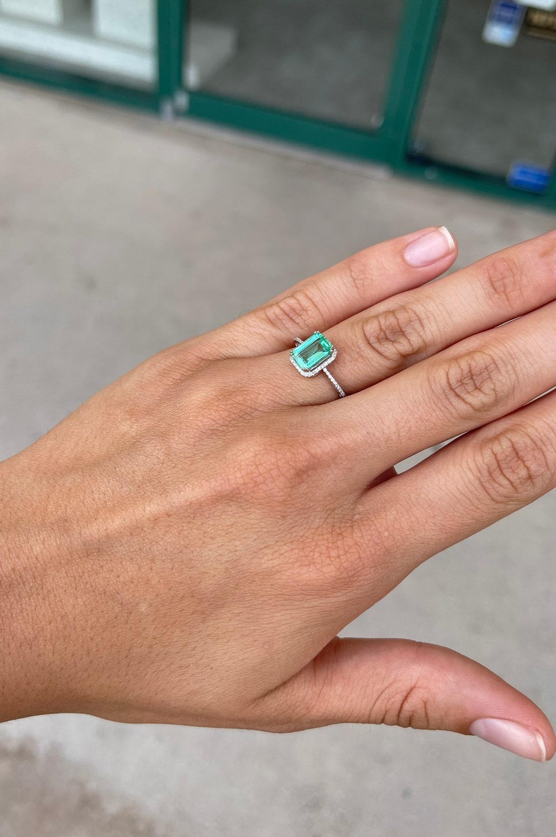 Modern 1.58tcw Colombian Emerald-Emerald Cut & Diamond Halo Anniversary Ring Gift 14K For Sale