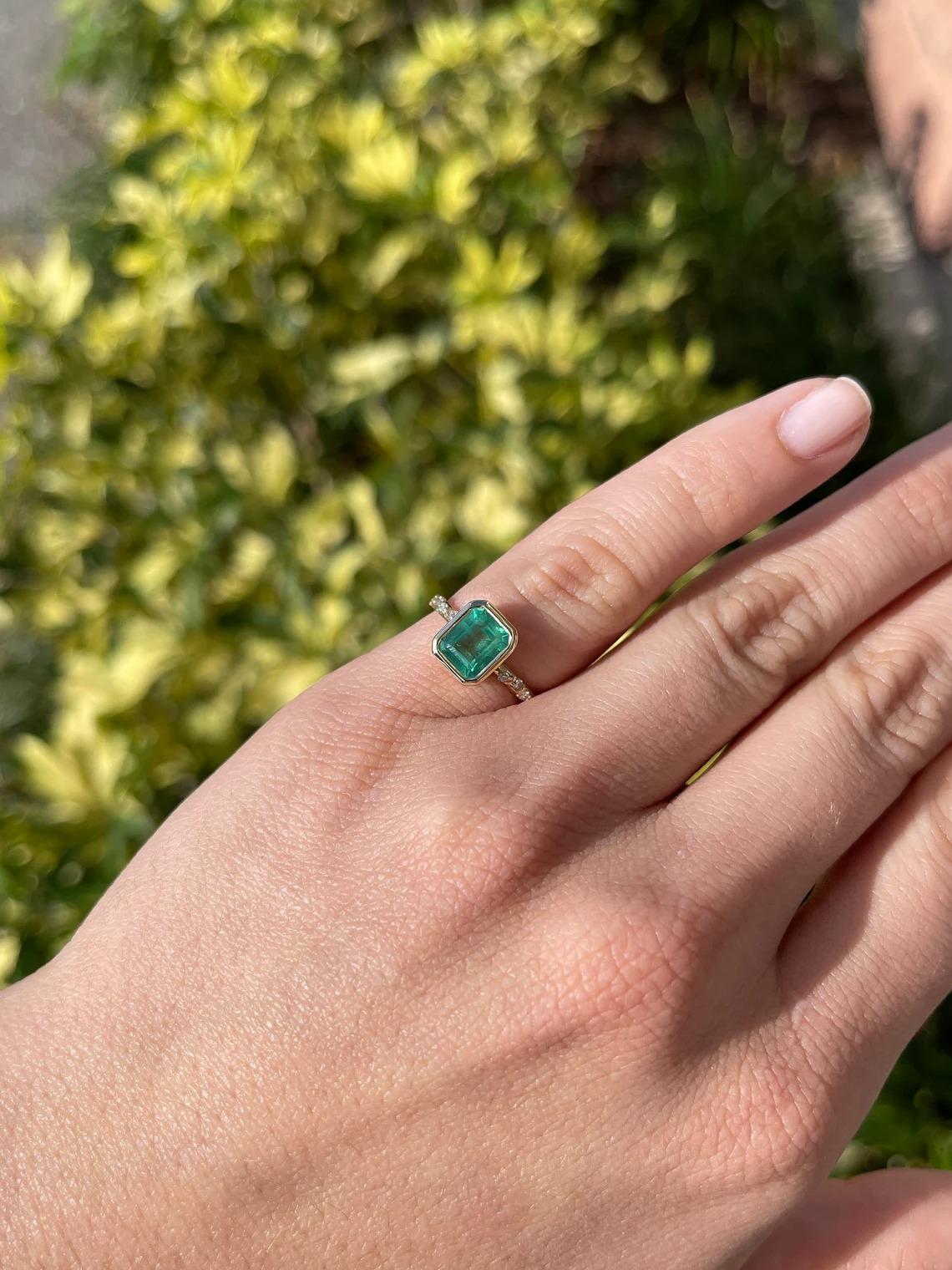 1.58tcw 14K Natural Green Emerald Cut Emerald & Diamond Shank Accent Bezel Ring For Sale 2