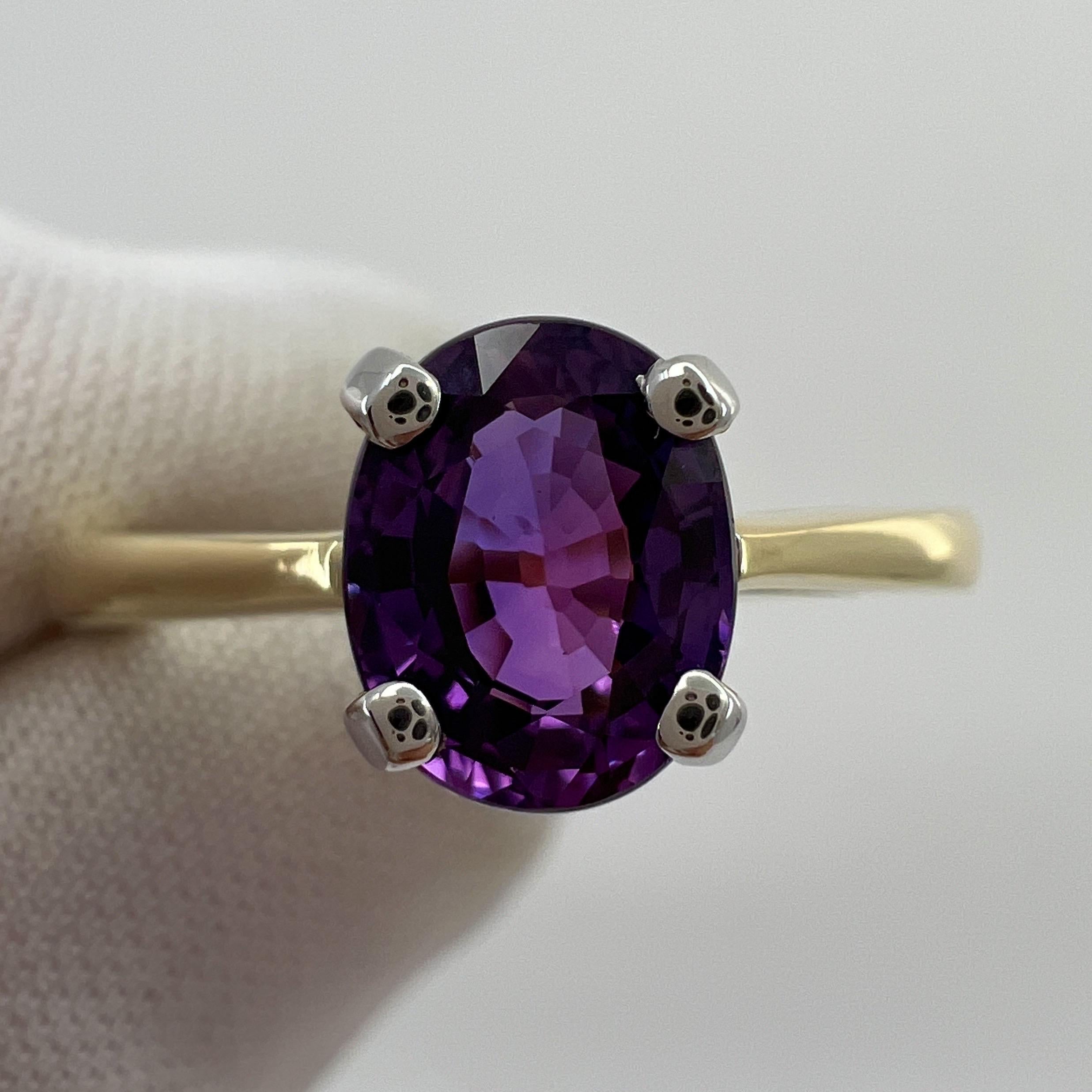 1.59 Carat Natural Deep Purple Sapphire Oval Cut 18 Karat Gold Solitaire Ring For Sale 3