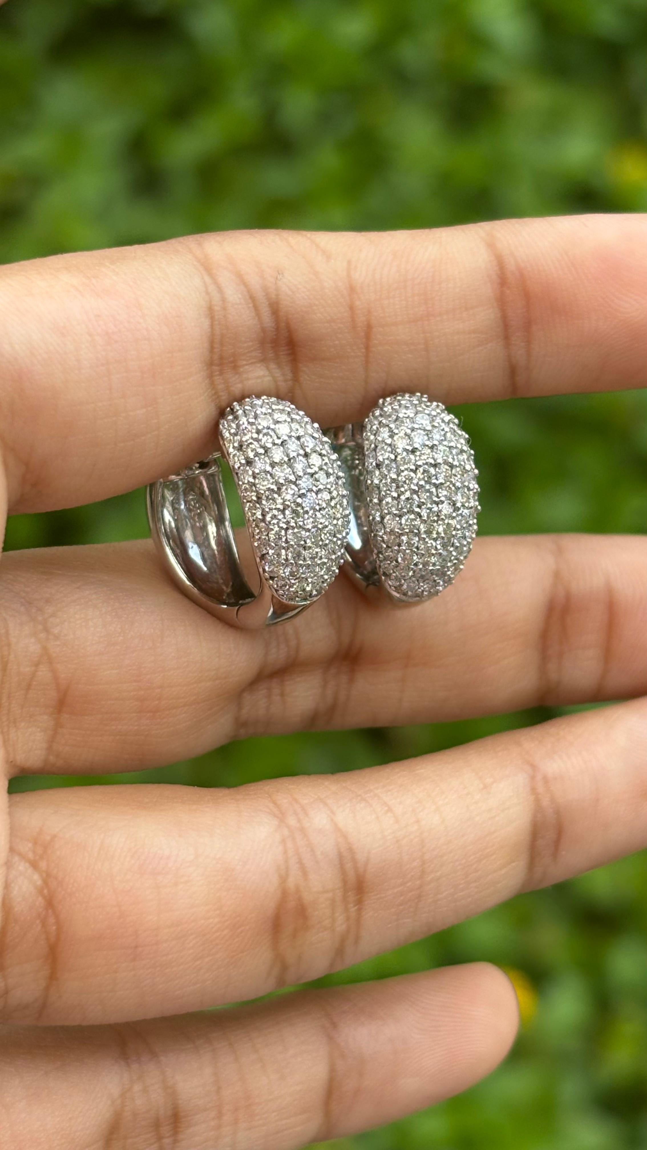 Contemporary 1.59 Carat Natural Diamond Hoop Earrings in 18K White Gold For Sale