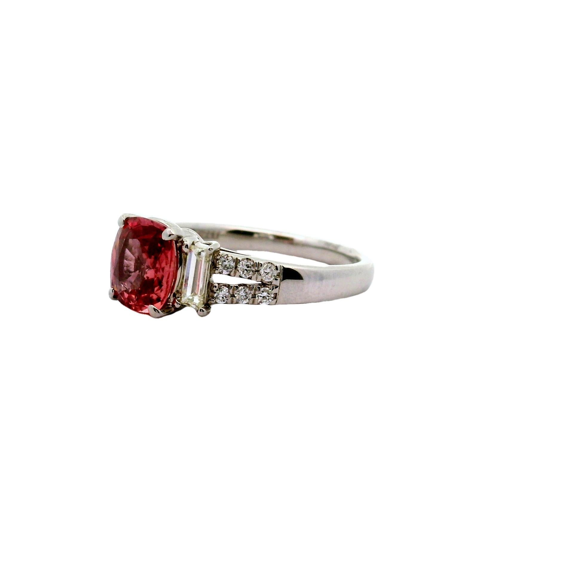 1,59 Karat Padparadscha Saphir Diamant Platinring, GRS-zertifiziert (Zeitgenössisch) im Angebot