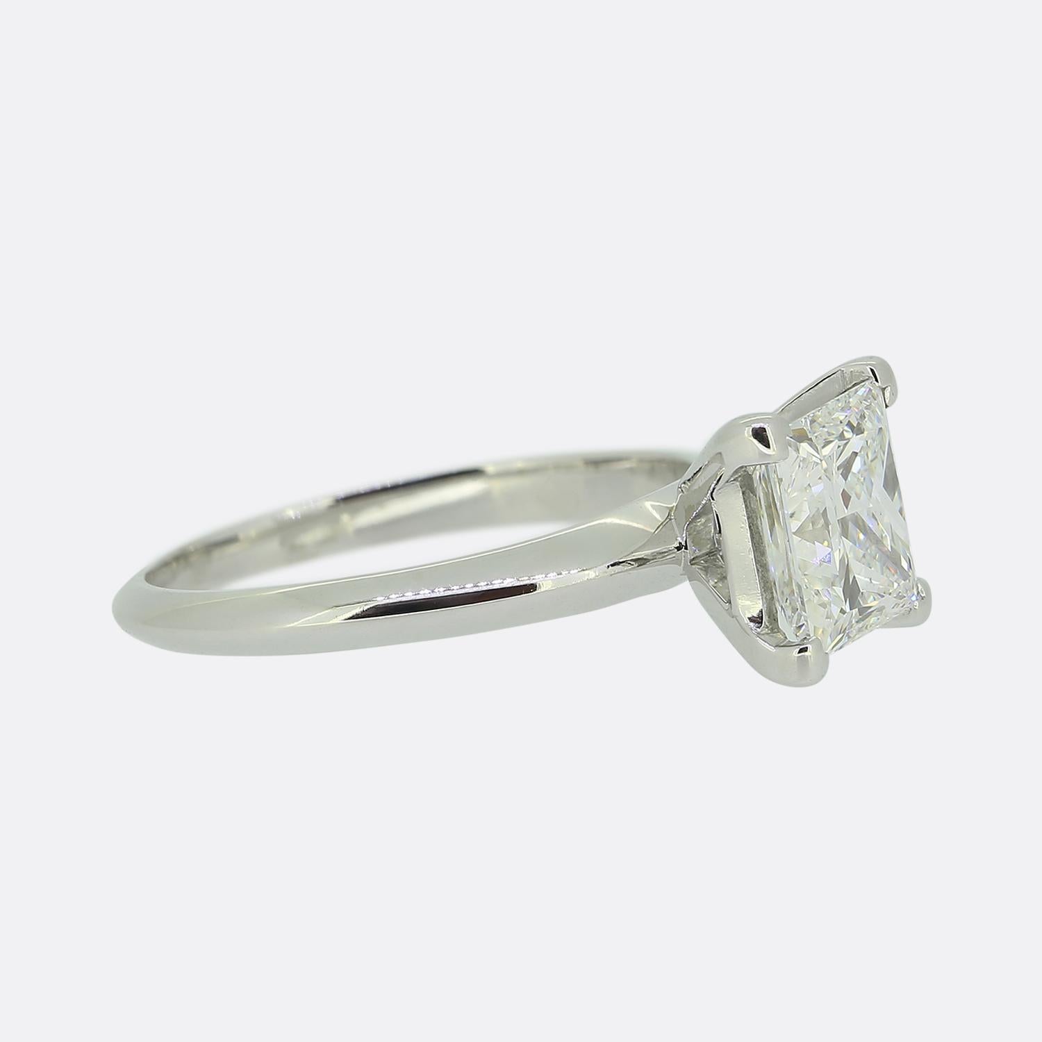 Taille princesse Bague de fiançailles solitaire en diamant taille princesse de 1.59 carat en vente