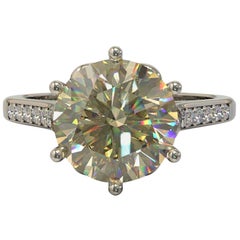 1.59 Carat Yellow Round Brilliant Cut Diamond Engagement Ring in 18 Carat Gold
