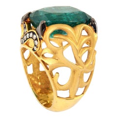 15.9 ct Emerald Cocktail Ring With Diamonds Made In 18k Yellow Gold