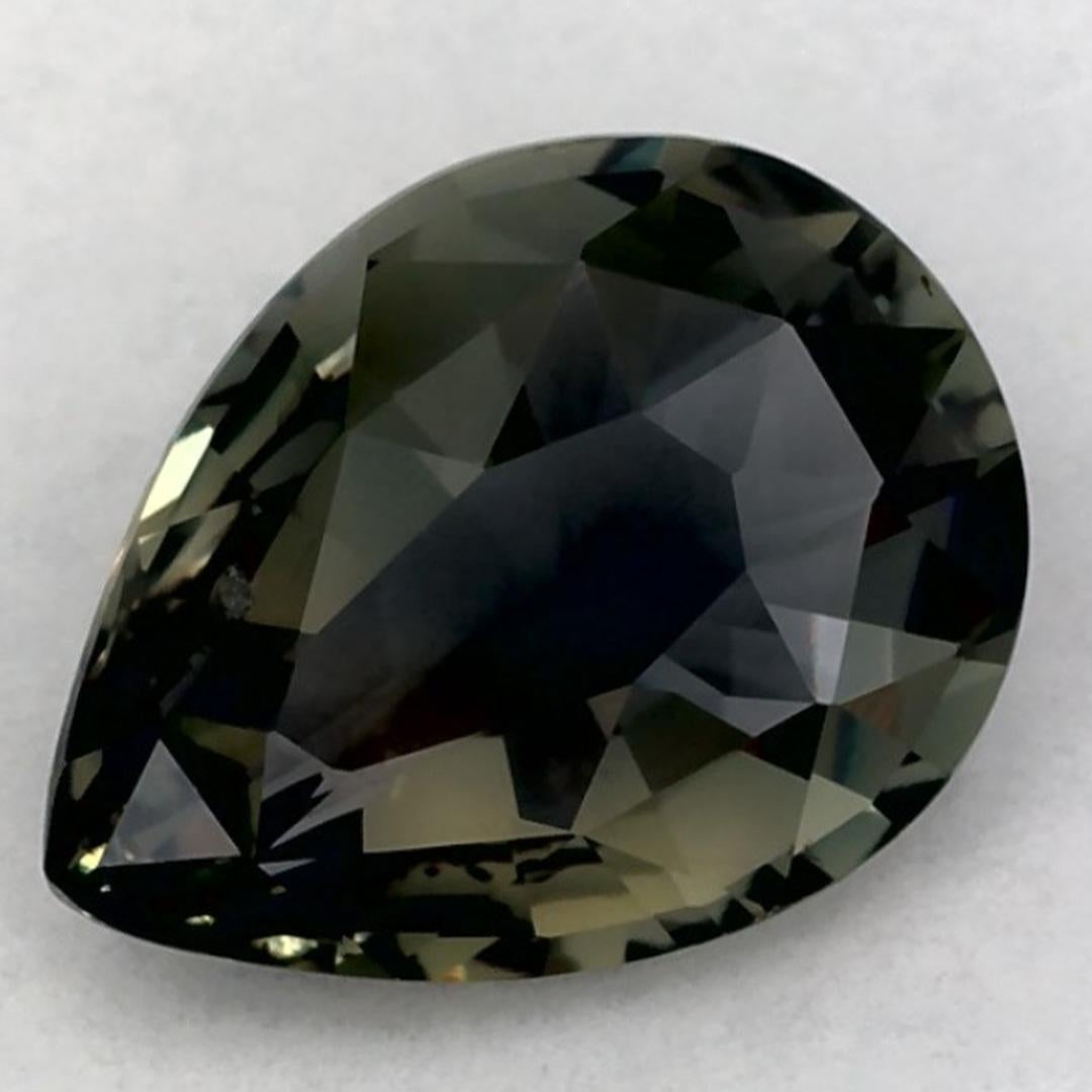 Taille poire 1.59 Ct Green Sapphire Pear Loose Gemstone (pierre précieuse en vrac) en vente
