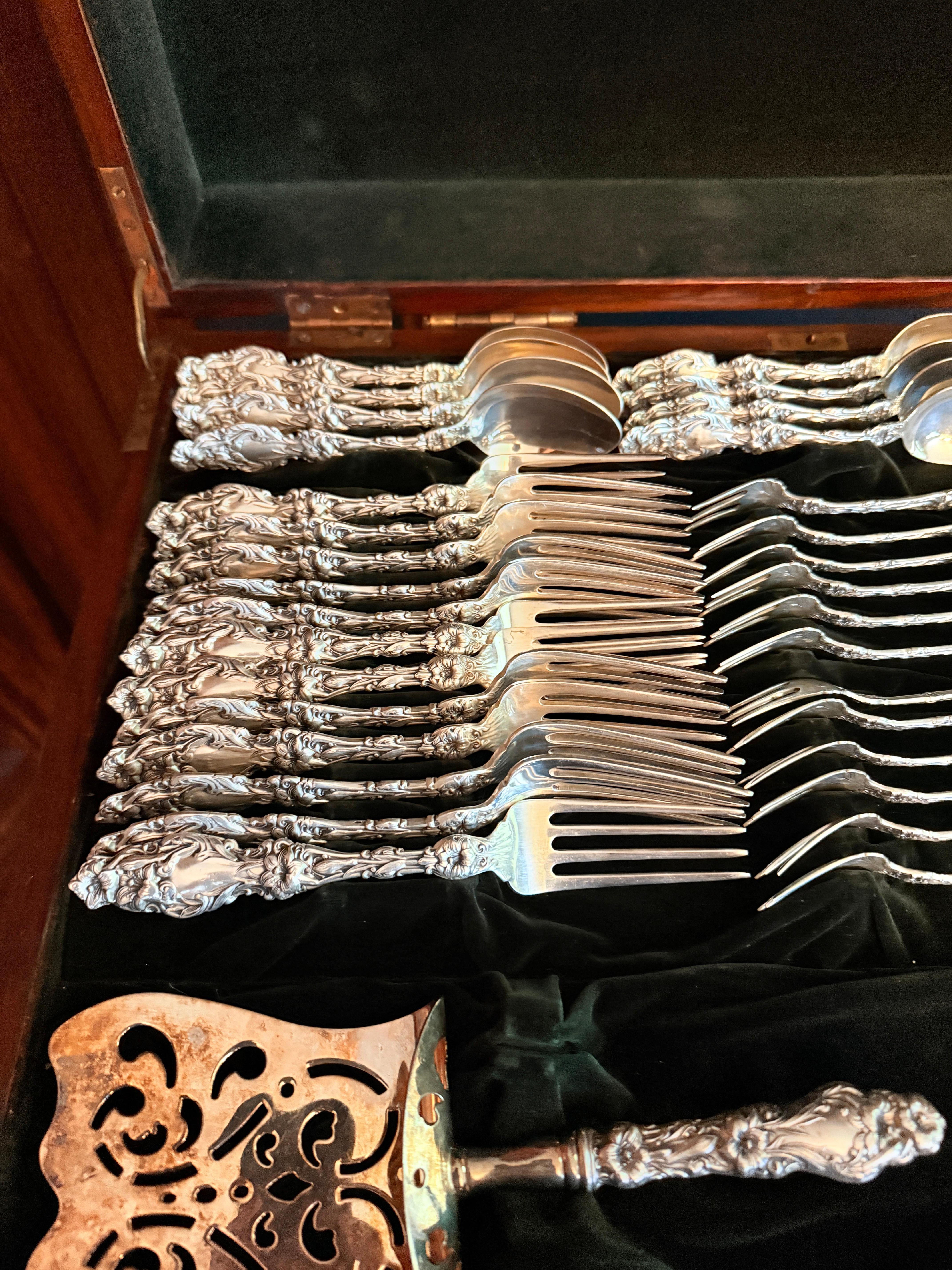 20th Century 159 Pc, “Lily” Pattern Sterling Silver Flatware Service 5 Pc Setting for 18 For Sale