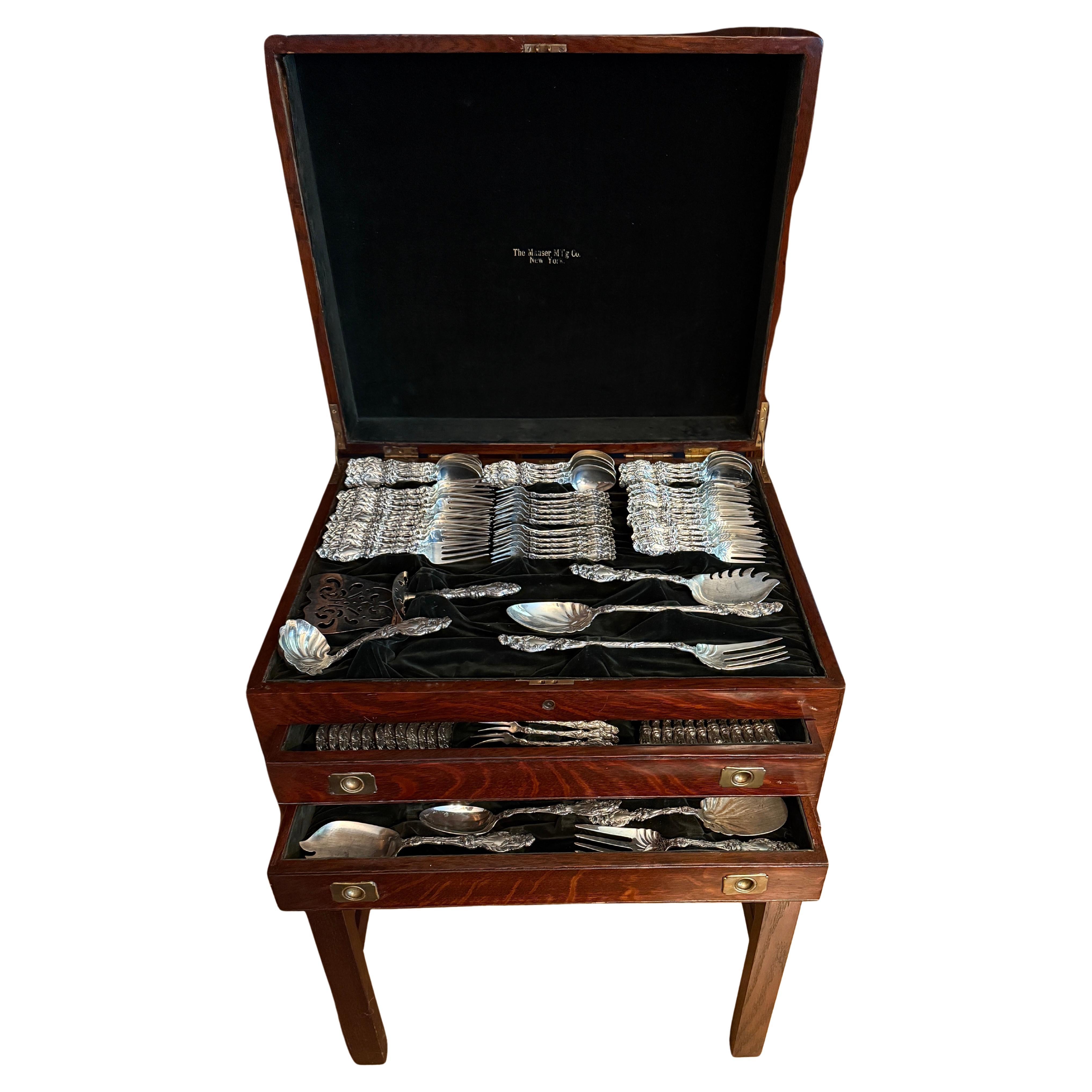 159 Pc, “Lily” Pattern Sterling Silver Flatware Service 5 Pc Setting for 18 For Sale