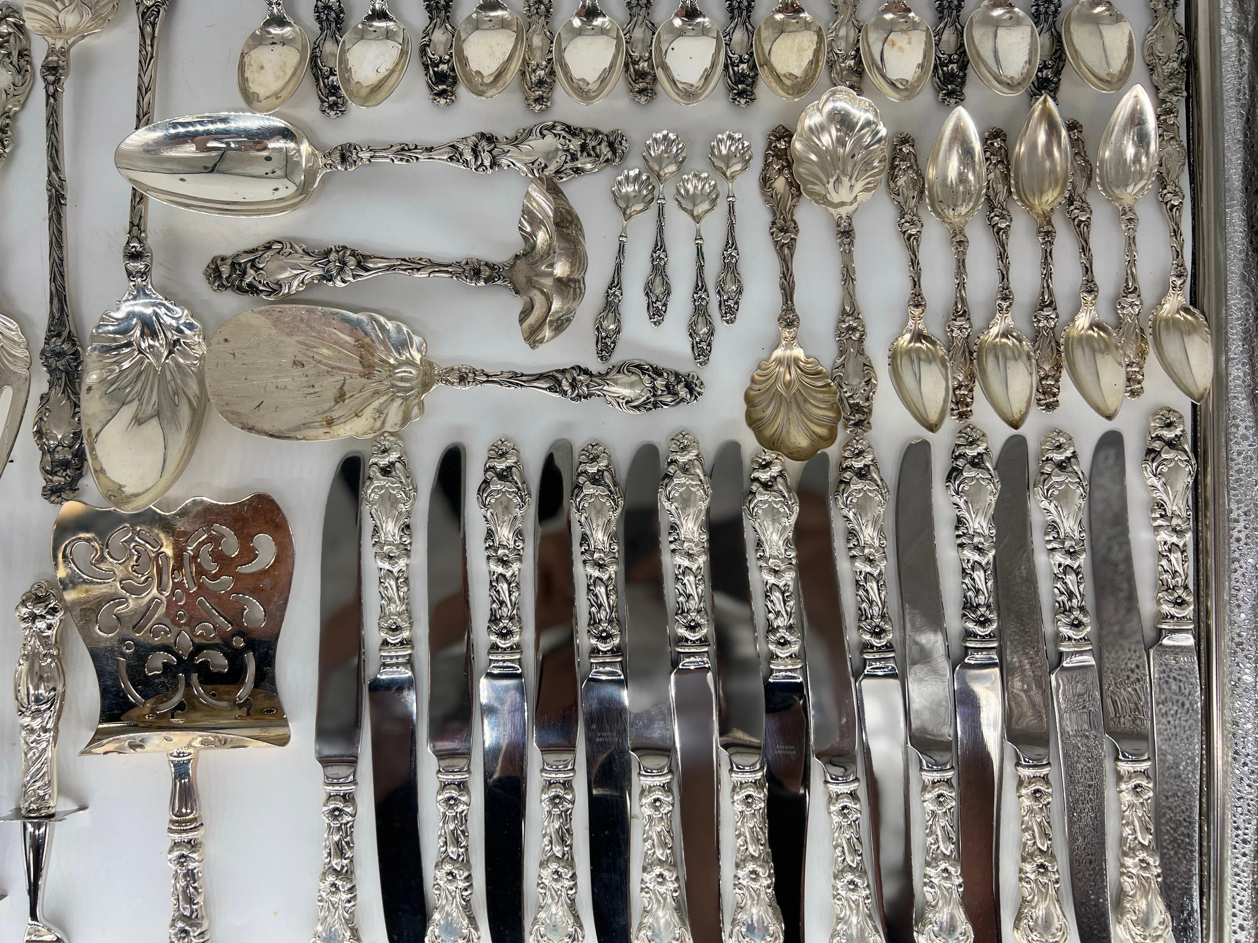 161 Pc, Lily Whiting Sterling Silver Flatware Service 5 couverts pour 18 personnes en vente 2