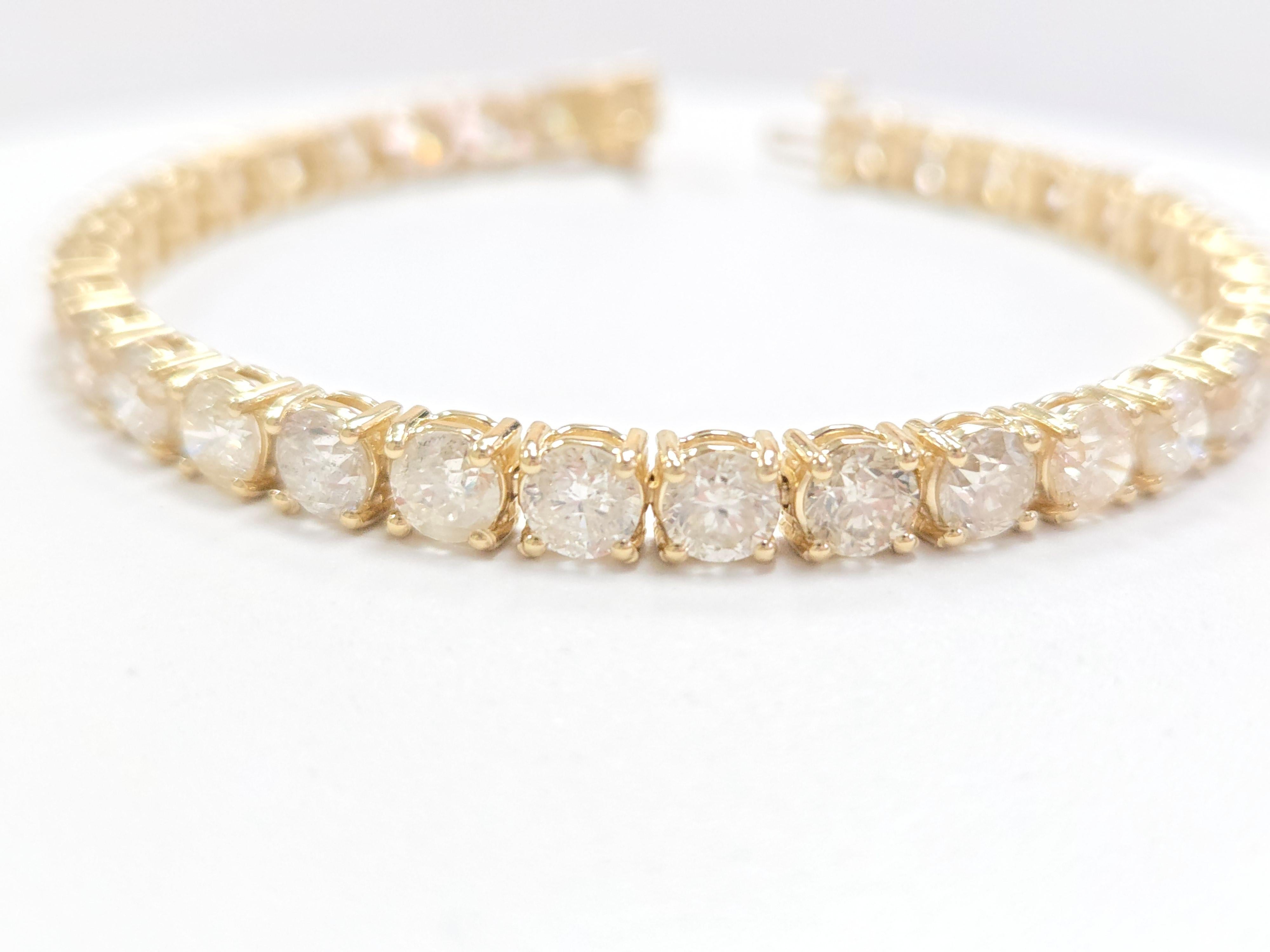 Tennisarmband aus 14 Karat Gelbgold mit 15,90 Karat natürlichen Diamanten im Angebot 1