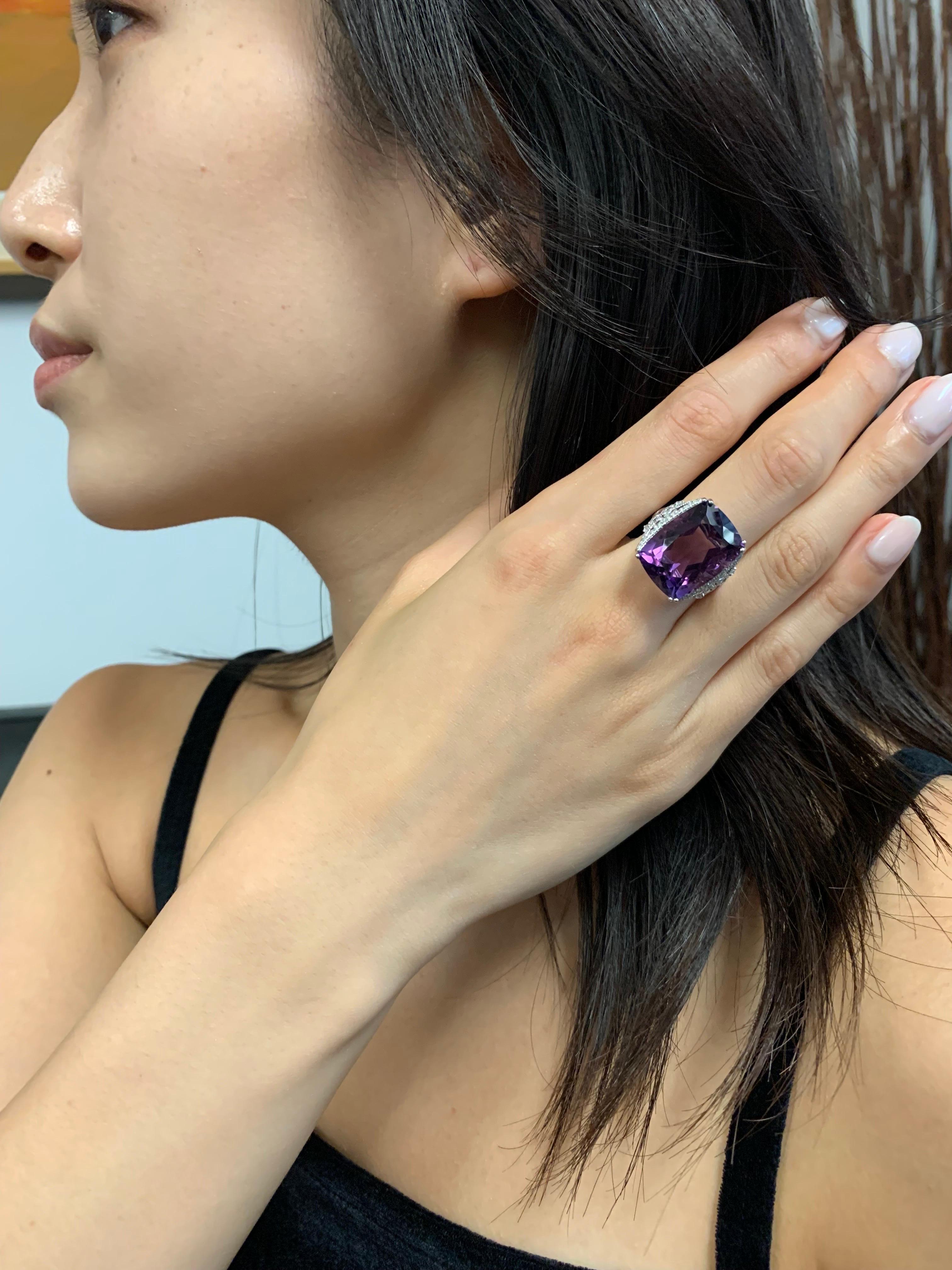 15.91 Carat Amethyst Cocktail Ring In New Condition For Sale In Richmond, BC