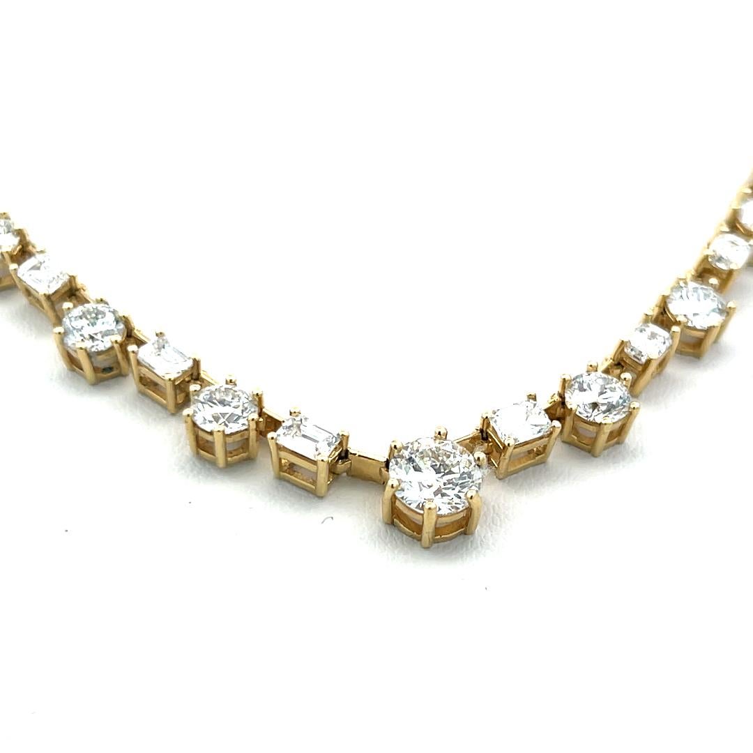 15.92 Carat and Round Brilliant Diamond 18 Karat Yellow Gold Link Necklace Pour femmes 