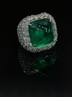 15.93 Carat Sugarloaf Intense Green Colombian Emerald 18 Karat Ring