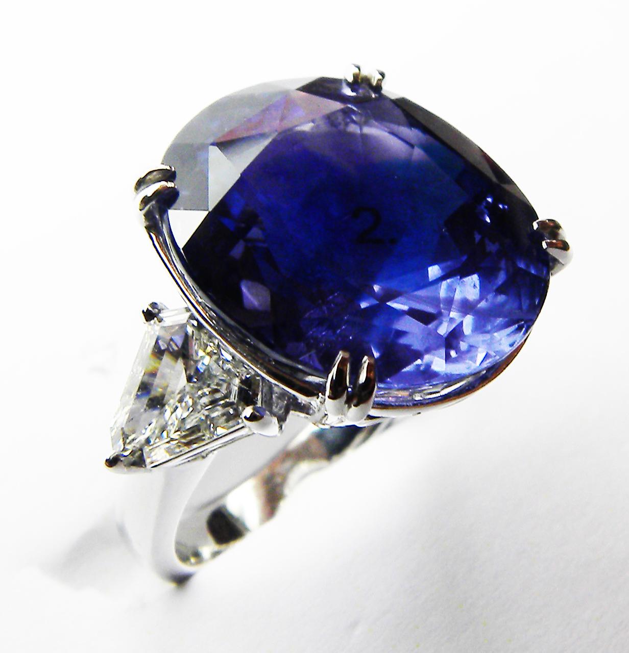 15.97 Carat GRS Certified No Heat Color Change Sapphire Diamond Engagement Ring For Sale 1
