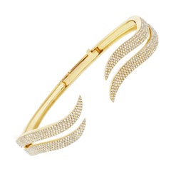1.59ct Round Brilliant Cut Diamond Double Wave Bangle Bracelet in 14k Yellow