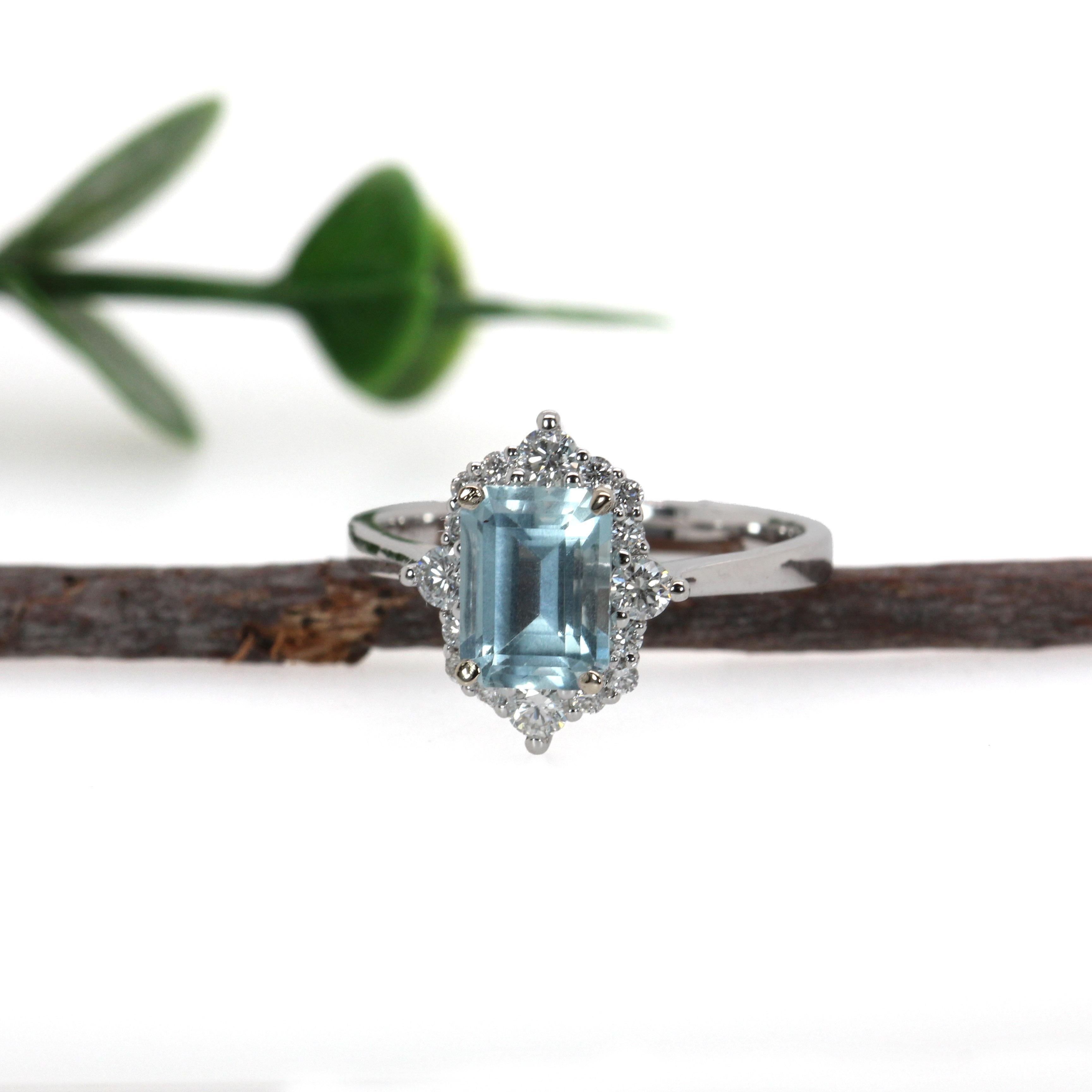 Emerald Cut 1.5ct Aquamarine Ring w Natural Diamond Halo in 14K Gold  EM 8x6mm For Sale