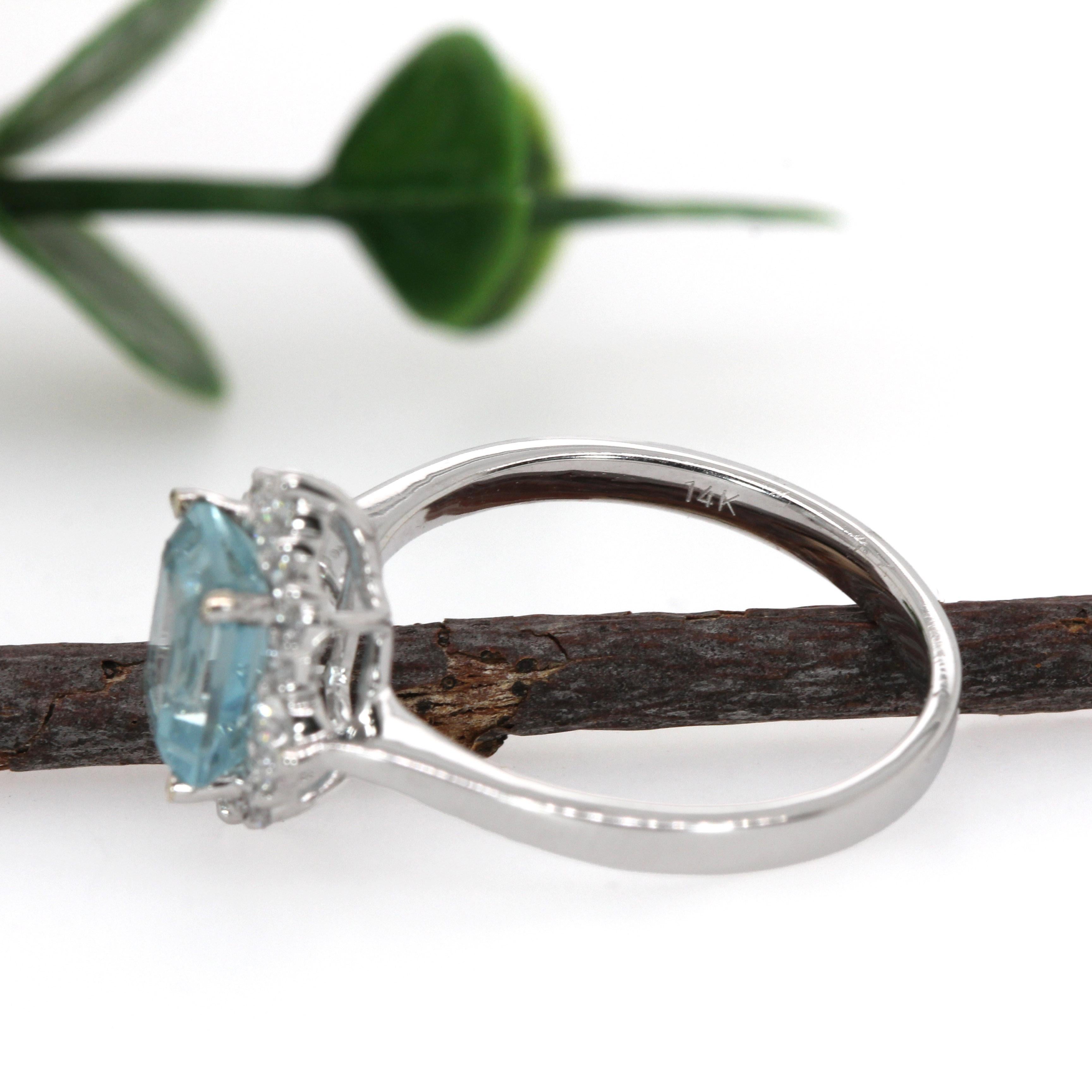 1.5ct Aquamarine Ring w Natural Diamond Halo in 14K Gold  EM 8x6mm In New Condition For Sale In Columbus, OH