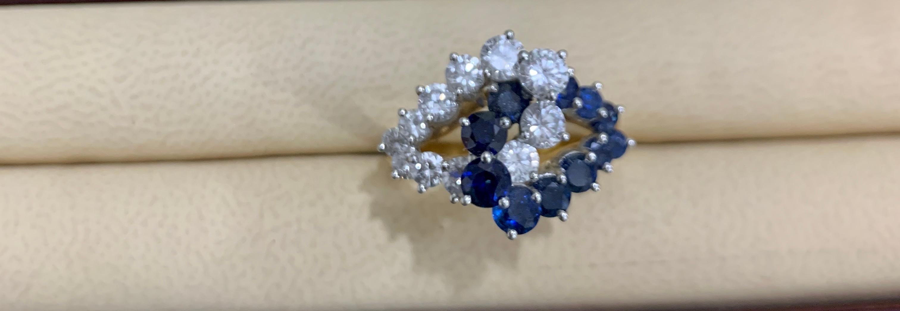 1.5 Ct Blue Sapphire & 1.4 Ct Diamond Cocktail Ring 18 Karat Yellow Gold Estate In Excellent Condition In New York, NY