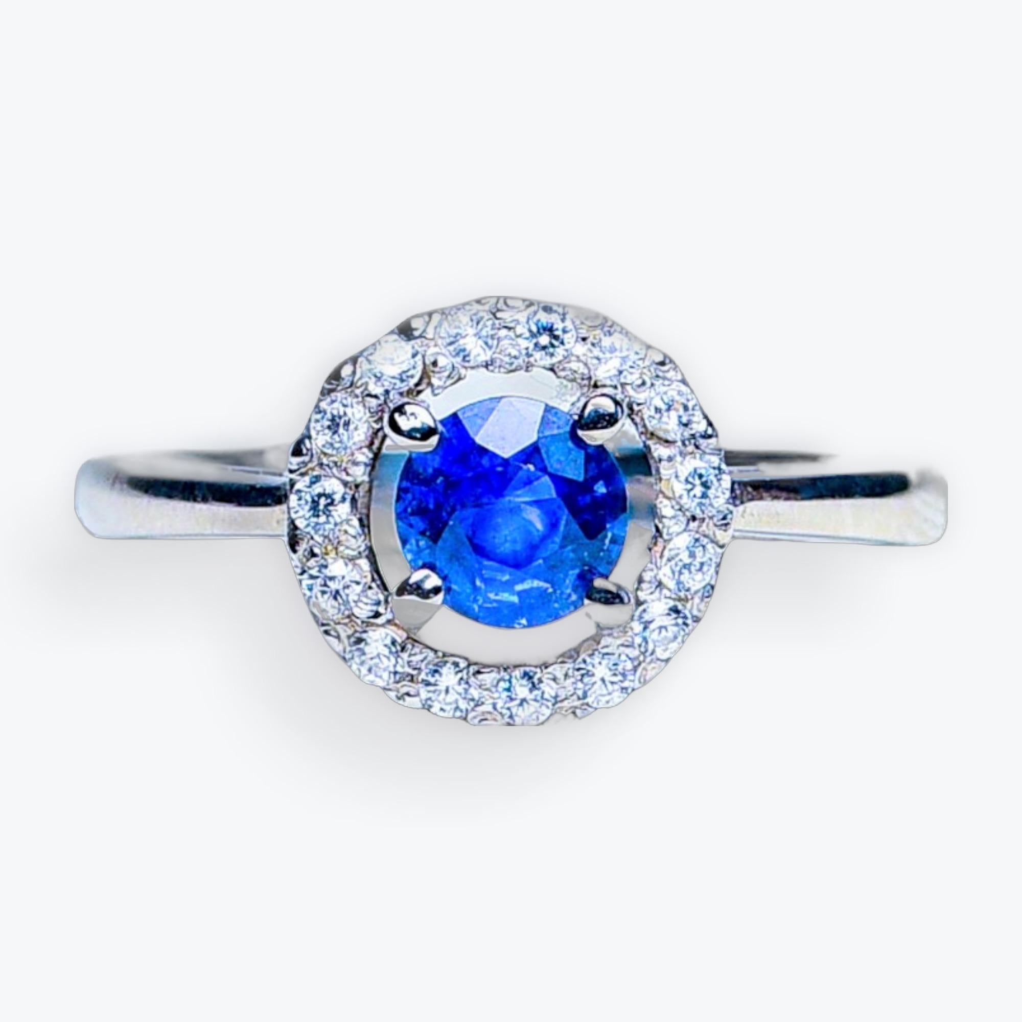 1.5ct Blue Sapphire Floating Halo Engagement Ring For Sale 3