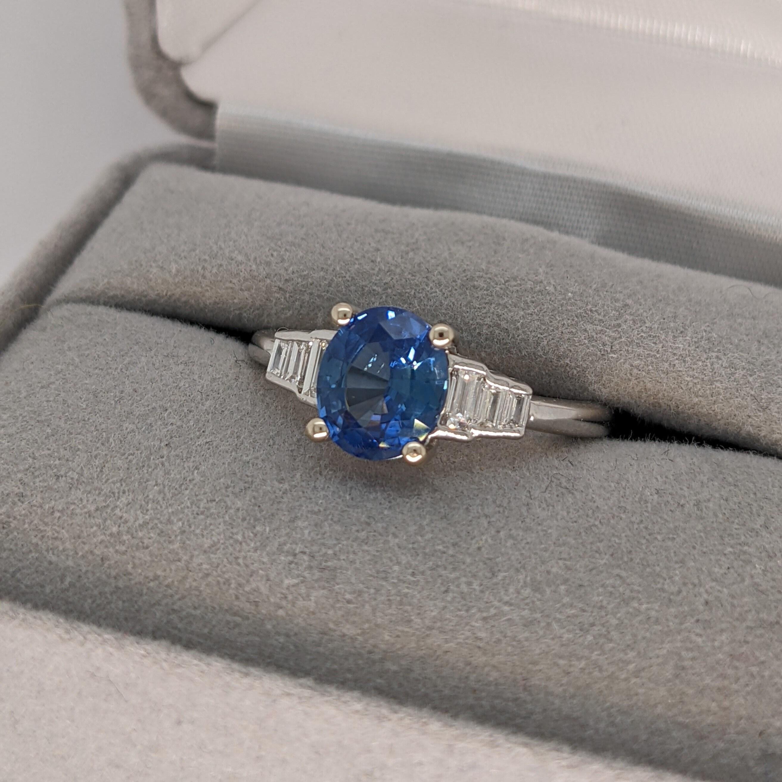 1.5ct Blue Sapphire Ring w Earth Mined Diamonds in Solid 14k Gold Oval 7.5x6mm For Sale 2