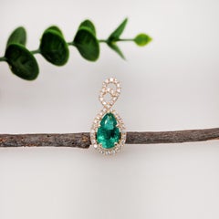 1.5ct Colombian Emerald Pendant w Natural Diamond Halo in Solid 14K Yellow Gold