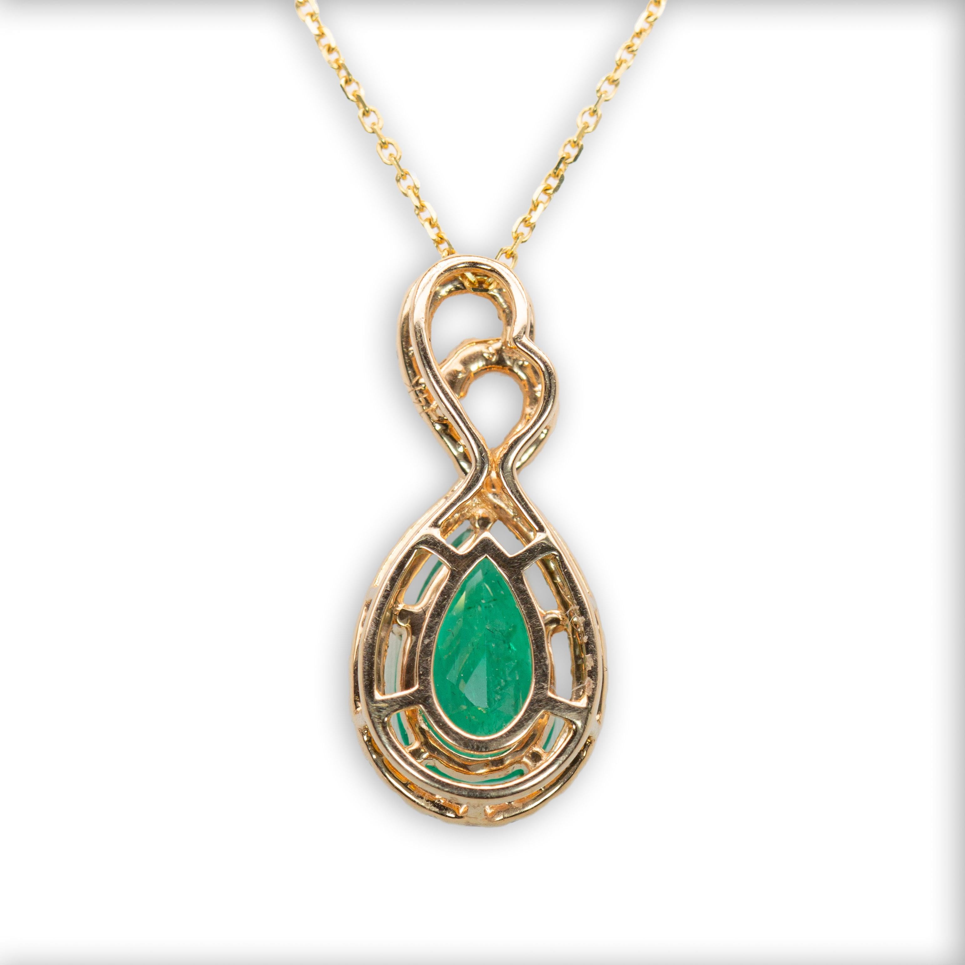 1.5ct Colombian Emerald Pendant w Natural Diamond Halo in Solid 14K Yellow Gold In New Condition For Sale In Columbus, OH