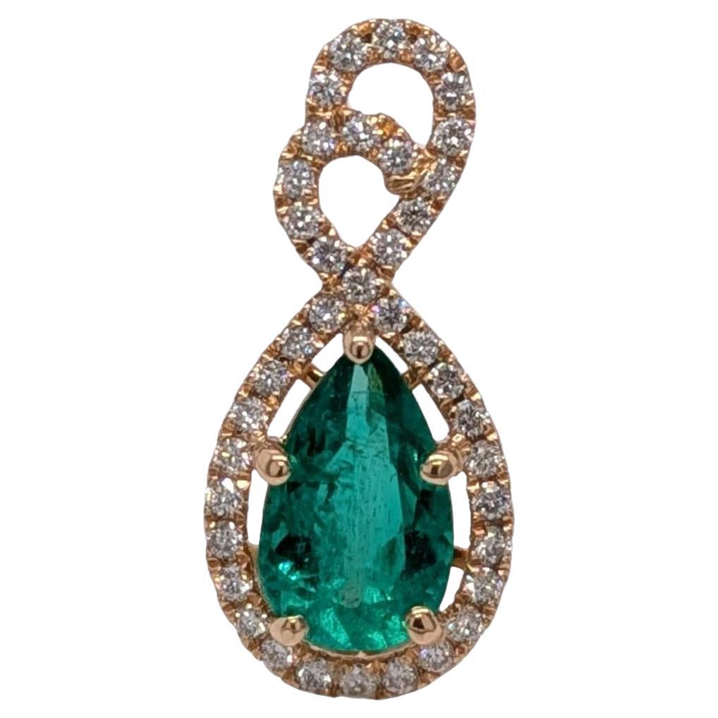 1.5ct Colombian Emerald Pendant w Natural Diamond Halo in Solid 14K Yellow Gold