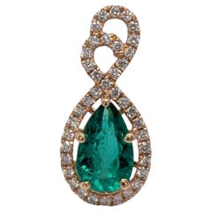 1.5ct Colombian Emerald Pendant w Natural Diamond Halo in Solid 14K Yellow Gold