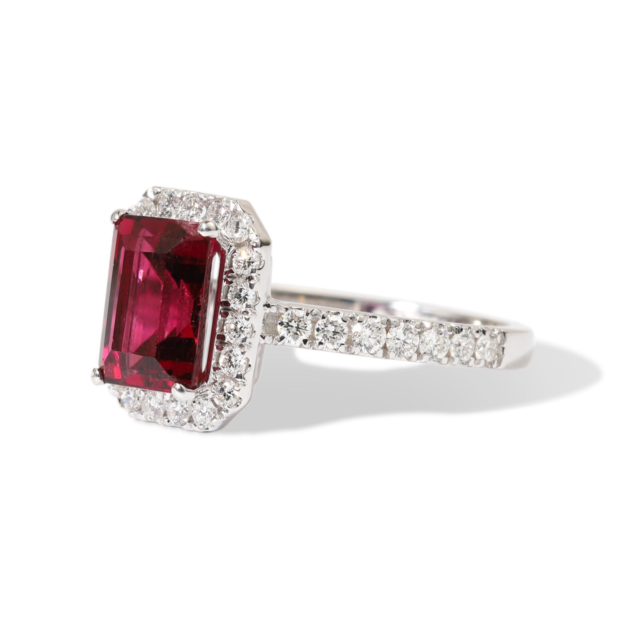Anello da cocktail con tormalina rubellite da 1,5 carati e diamanti da 0,5 carati, bianco 18 carati in vendita 4