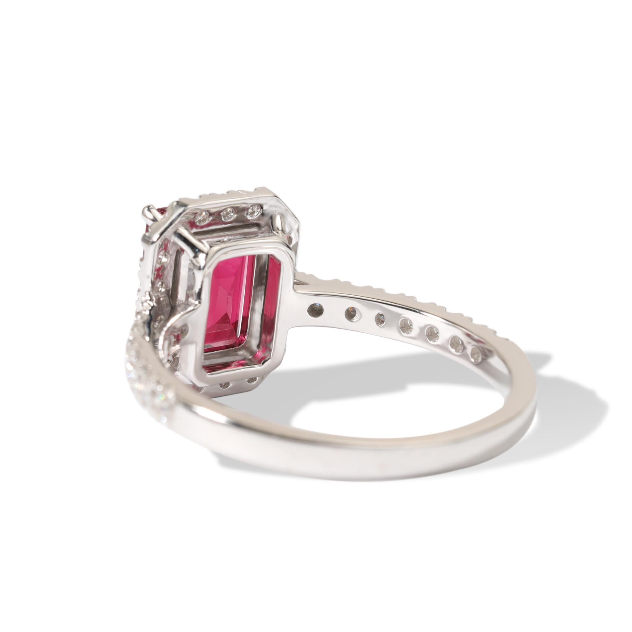 Anello da cocktail con tormalina rubellite da 1,5 carati e diamanti da 0,5 carati, bianco 18 carati in vendita 6