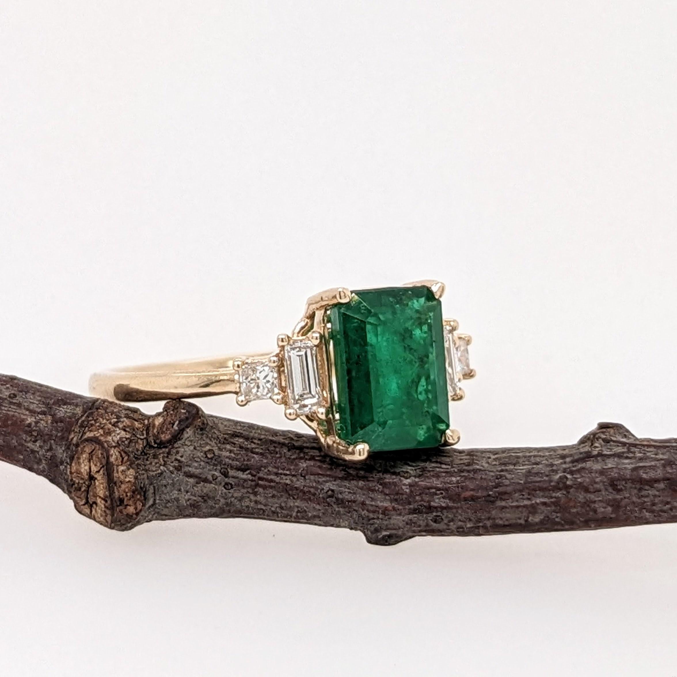 Modern 1.5ct Emerald Ring w Earth Mined Diamonds in Solid 14K Yellow Gold EM 8x6mm For Sale