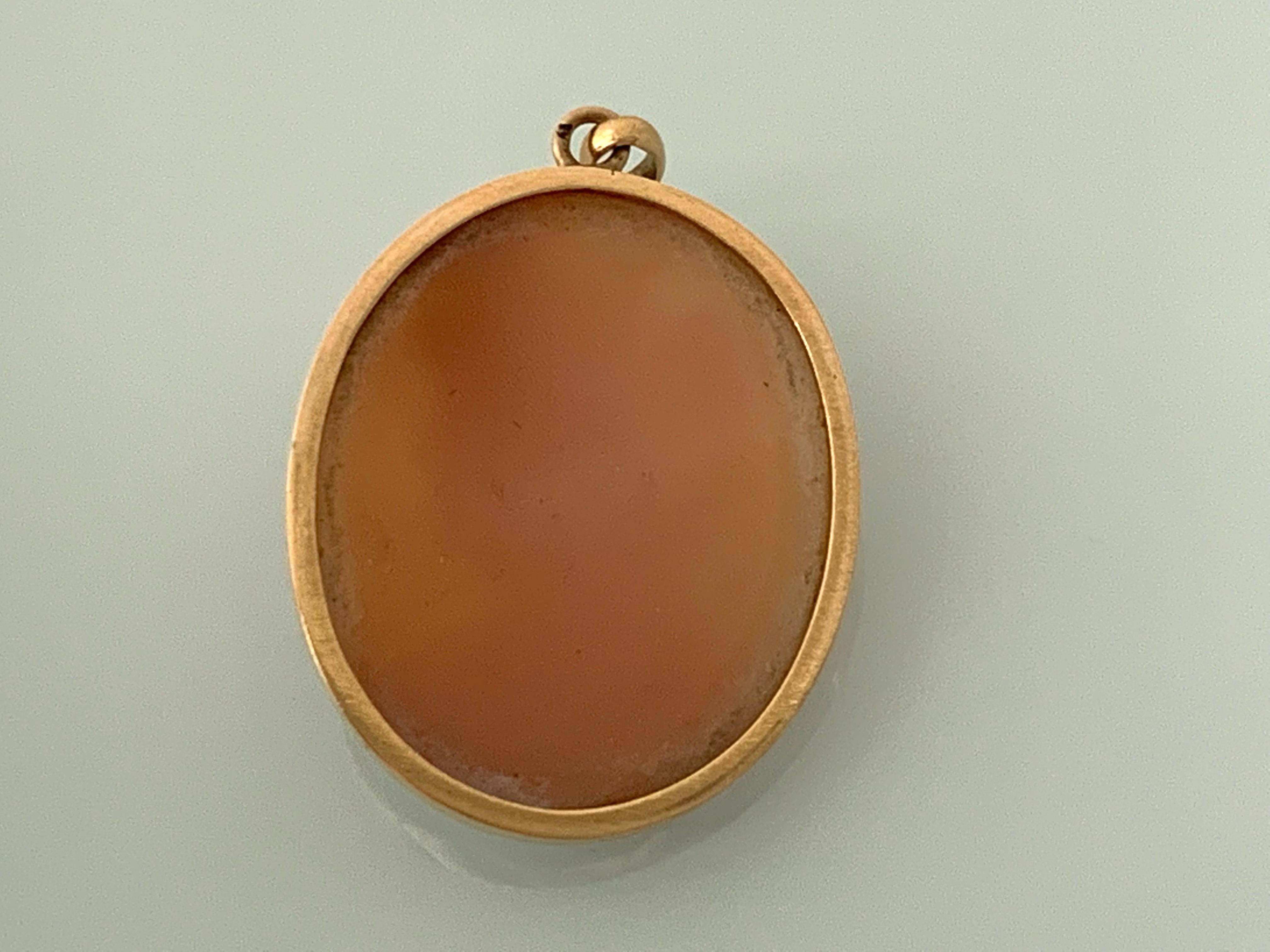 15ct Gold Antique Cameo Pendant In Good Condition In London, GB