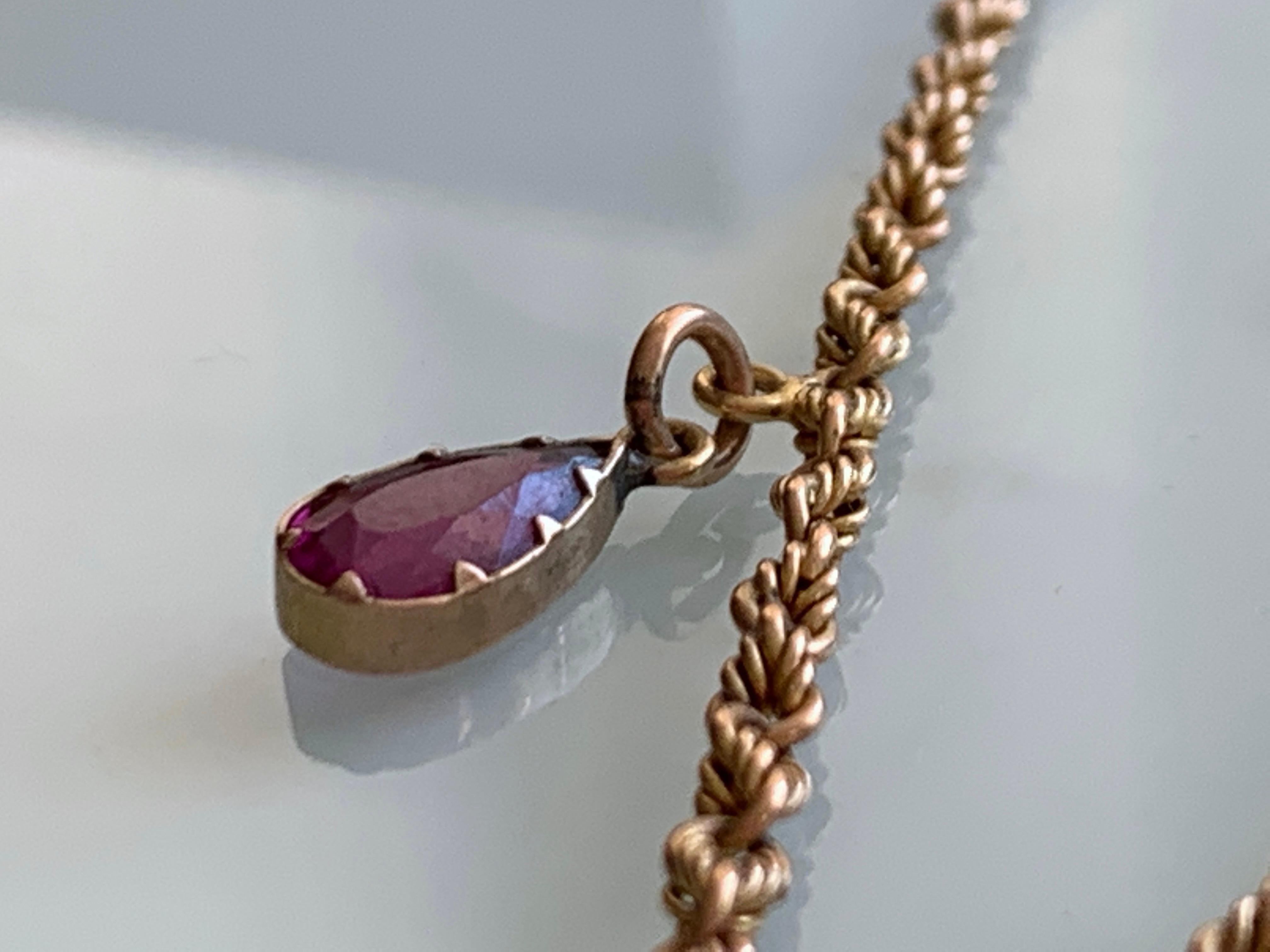 Collier ancien en or 15 carats avec pendentifs en forme de cœur et améthyste de 9 carats Bon état - En vente à London, GB