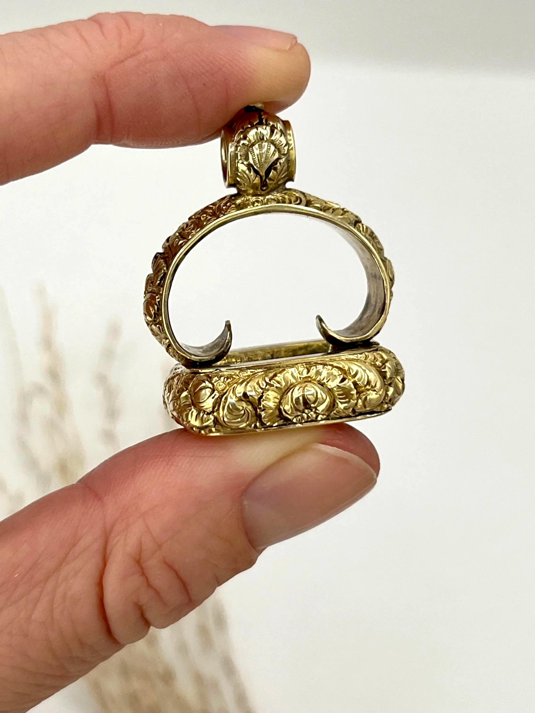 15ct Gold Cased, Victorian Engraved Chalcedony Seal Fob Pendant, Circa 1880 For Sale 6